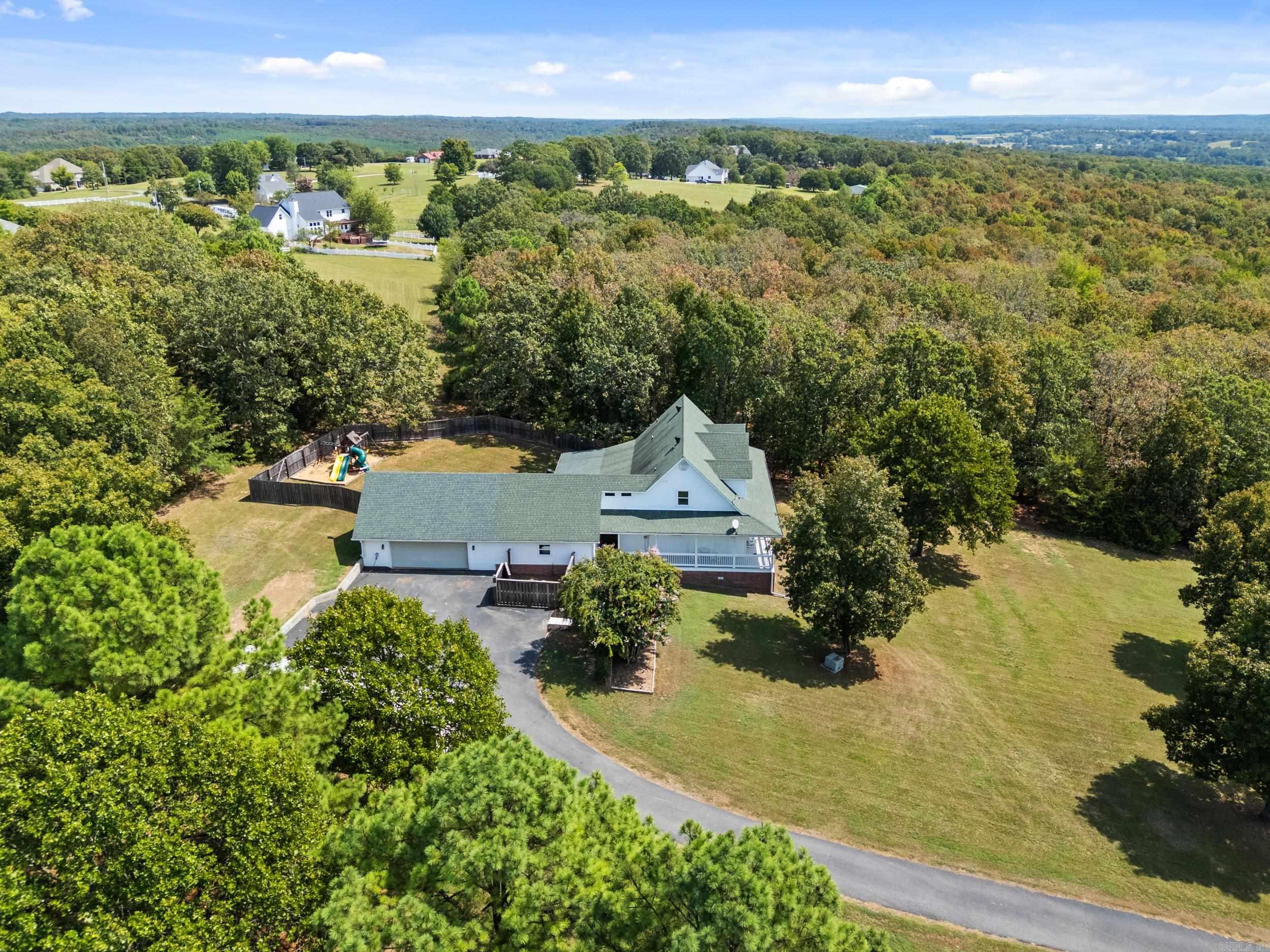 43 Mill Stone Dr.  Greenbrier, AR