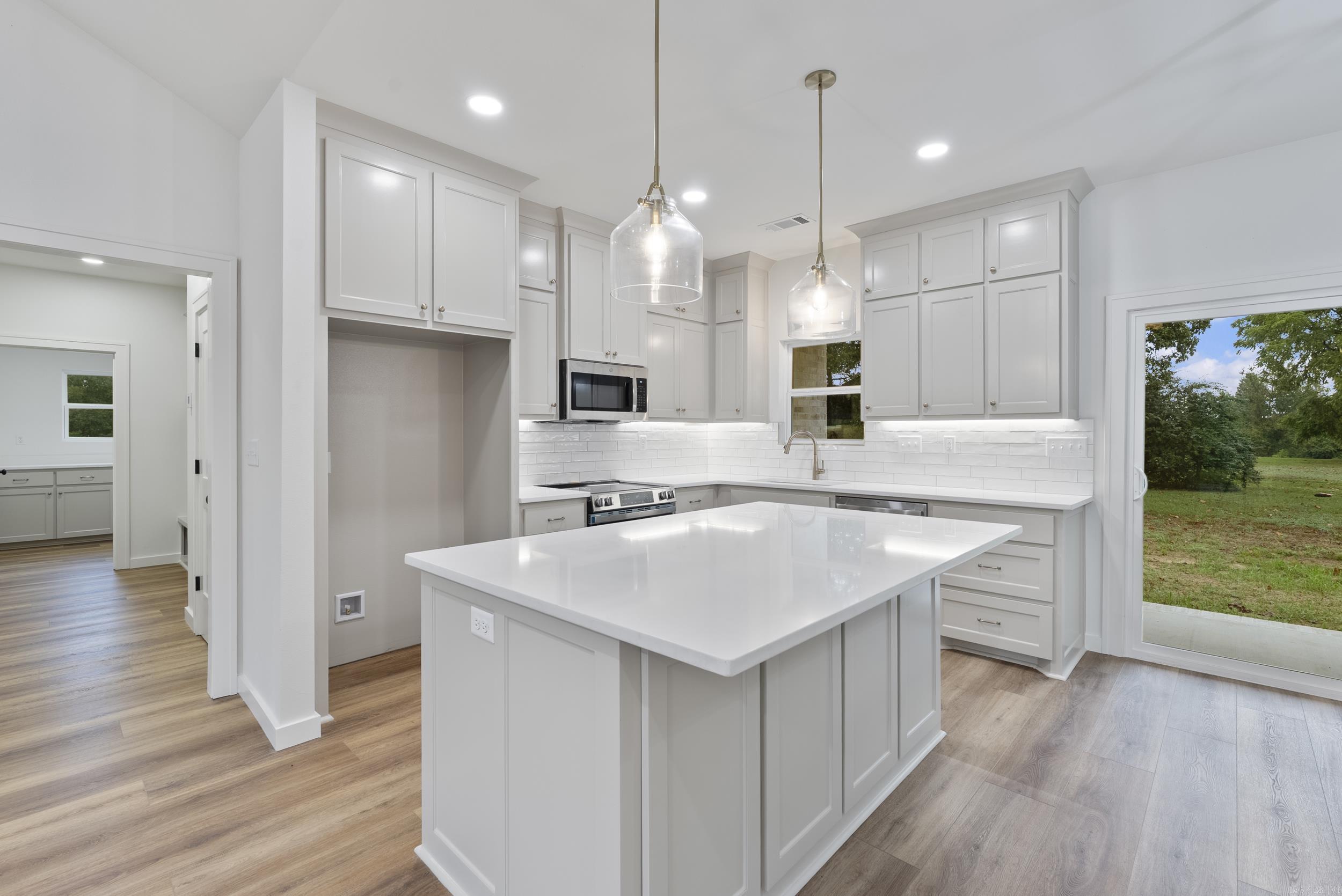 22 Hudson  Greenbrier, AR