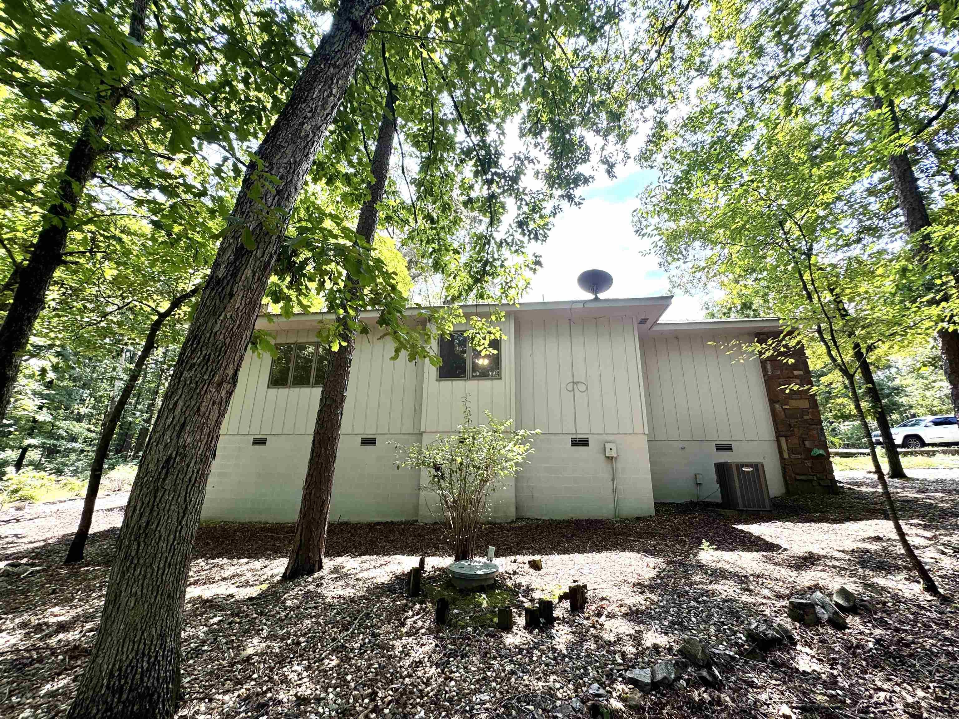 7 Camarzana  Hot Springs Village, AR
