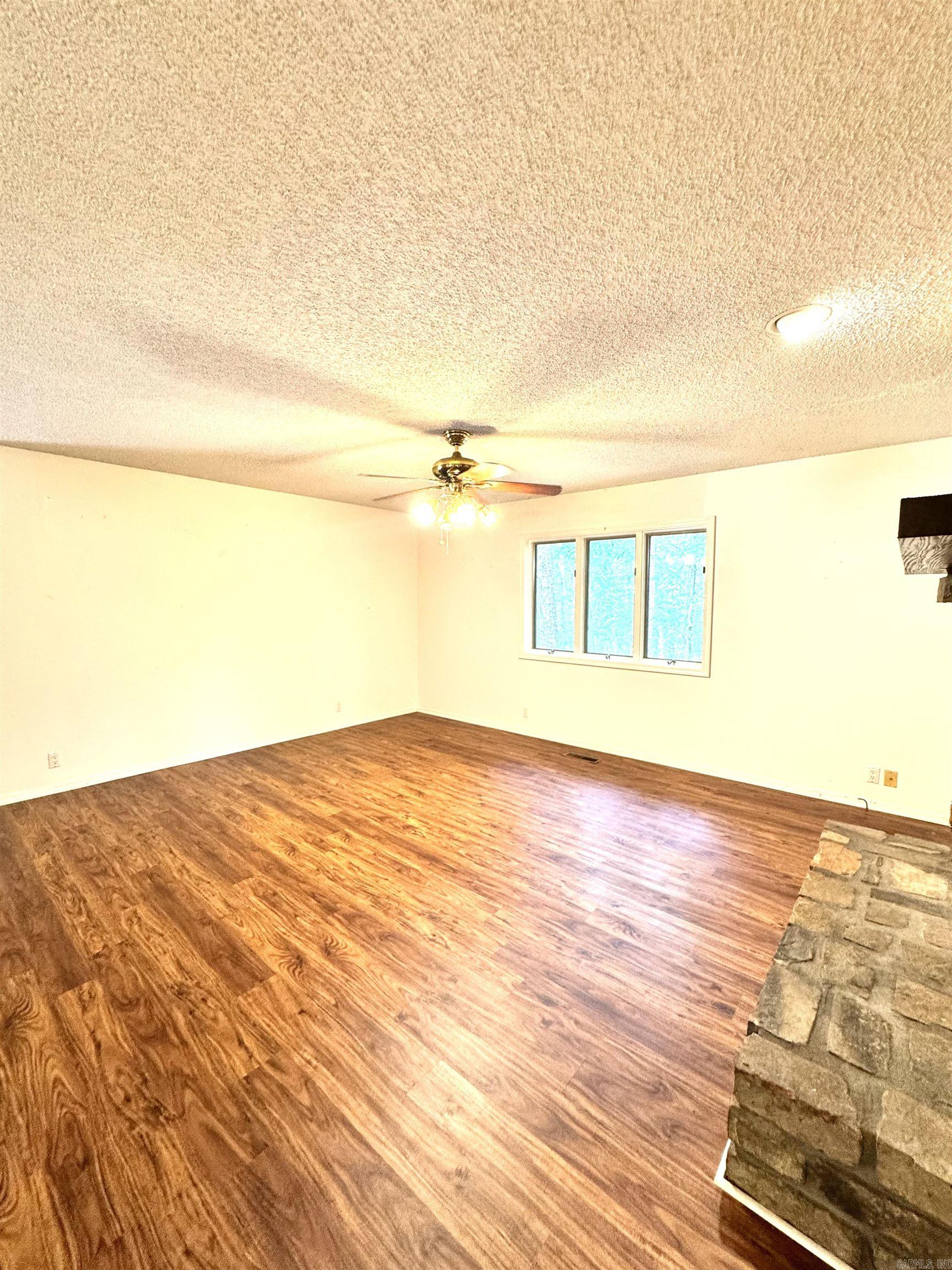 7 Camarzana  Hot Springs Village, AR
