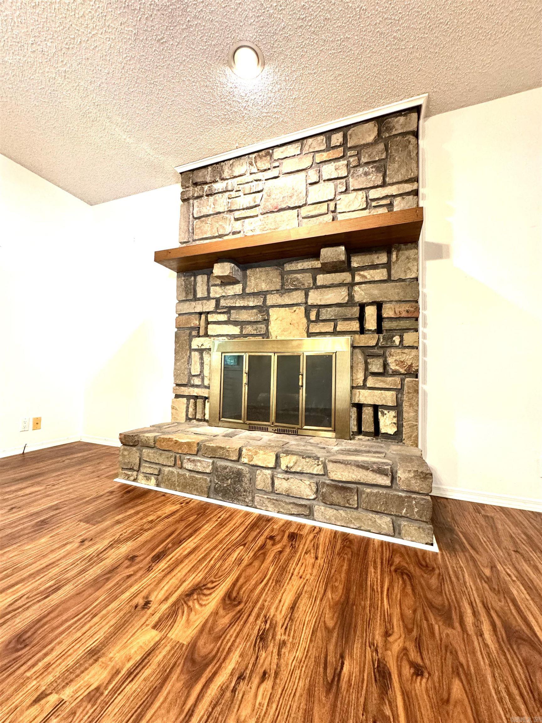 7 Camarzana  Hot Springs Village, AR