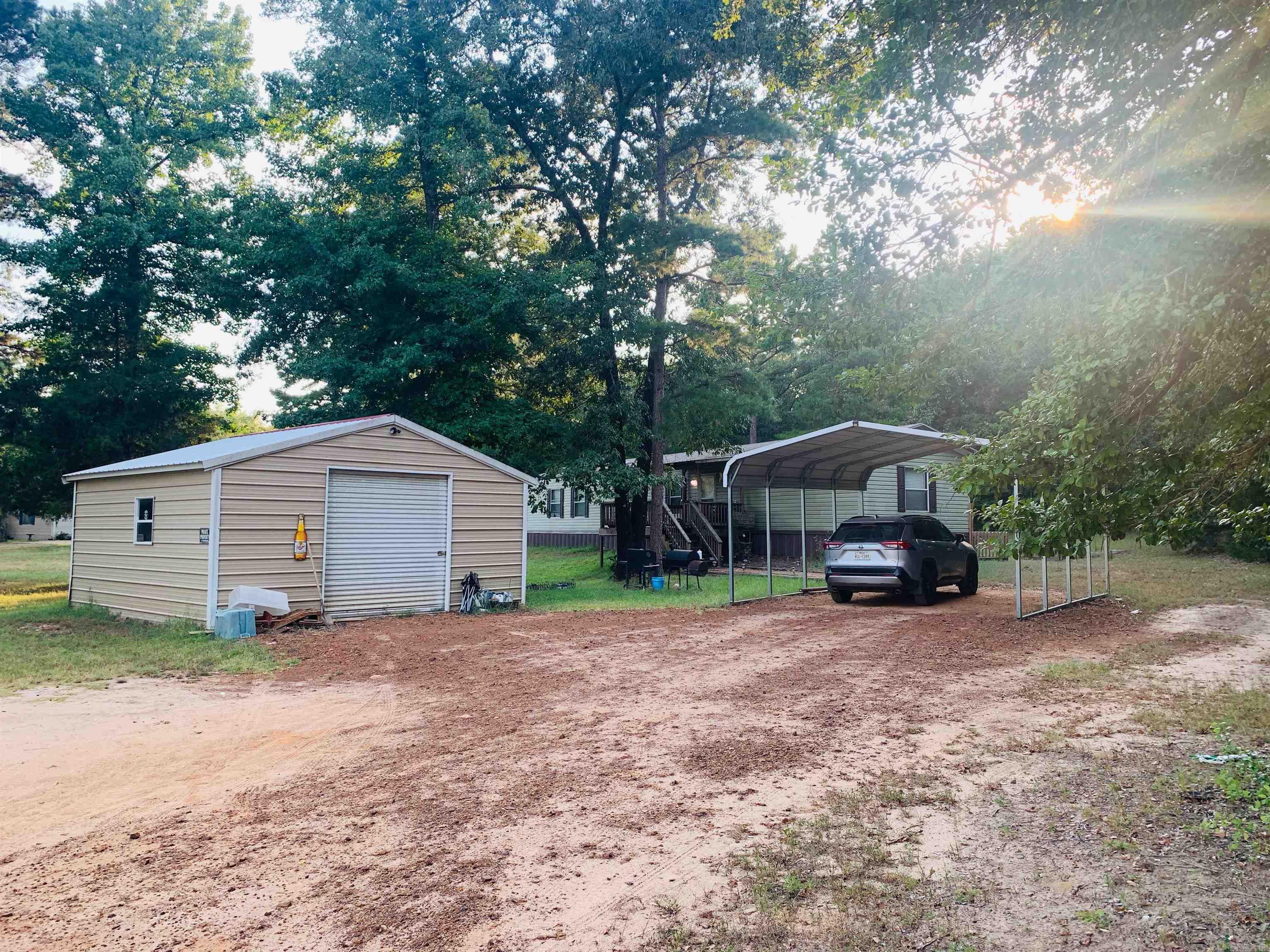 1773 County Road 4345  Bivins, TX