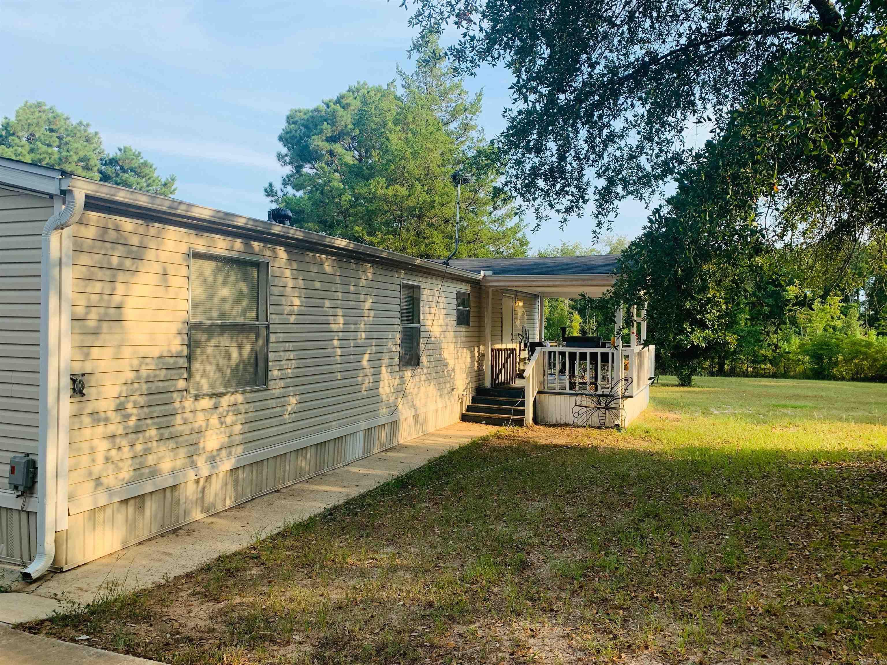 1751 County Road 4345  Bivins, TX