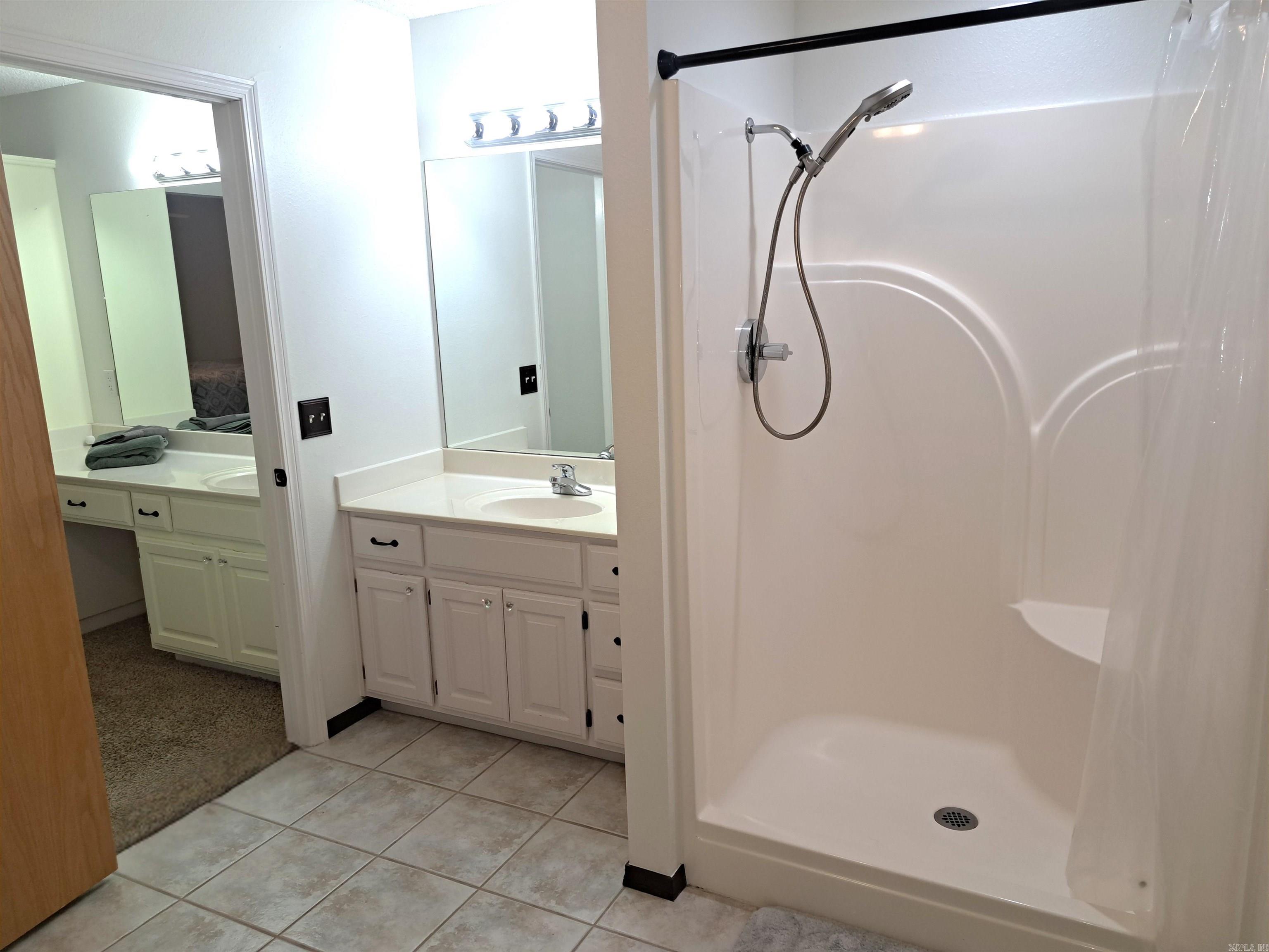 9 Piccadilly  Bella Vista, AR