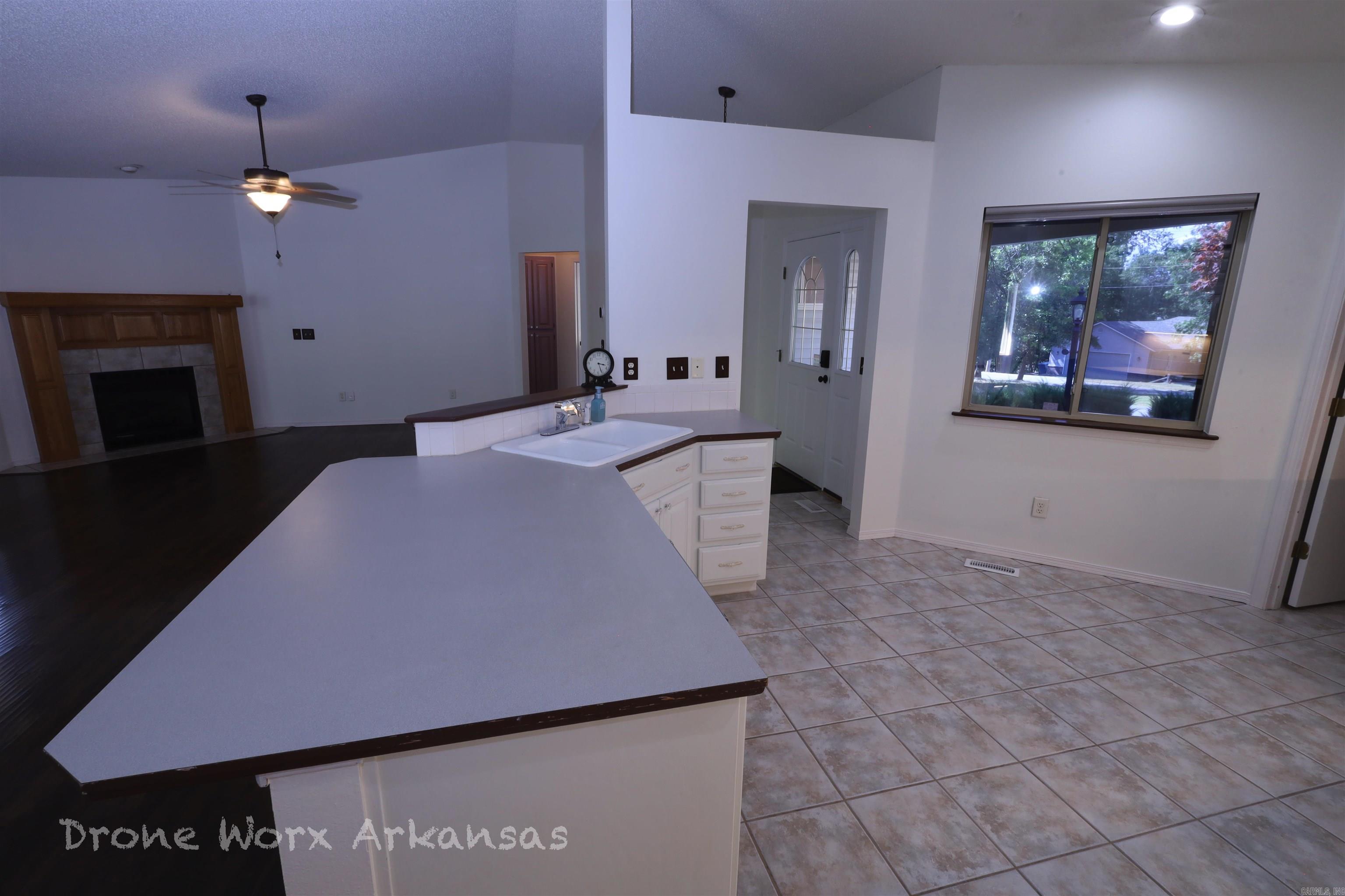 9 Piccadilly  Bella Vista, AR