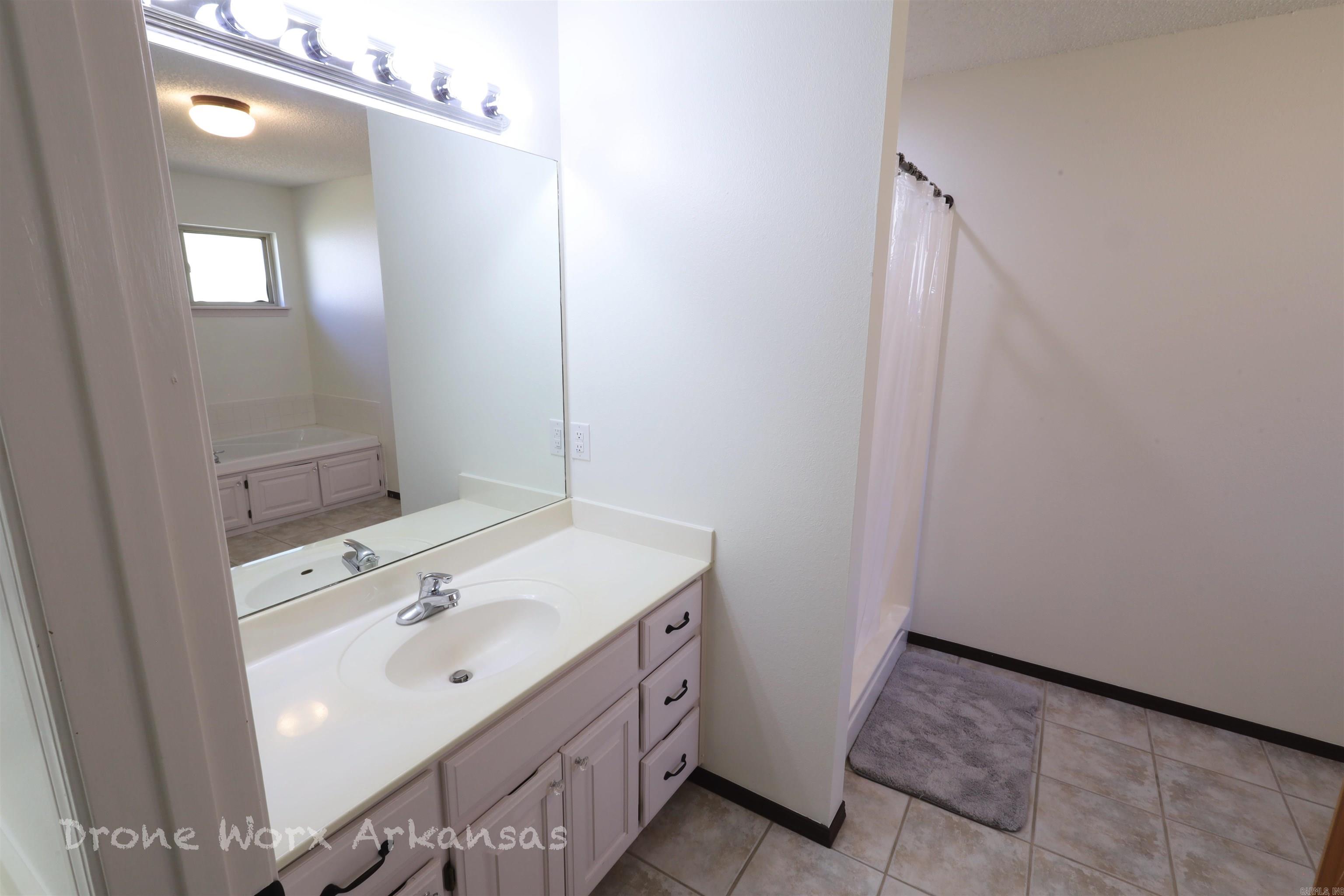 9 Piccadilly  Bella Vista, AR