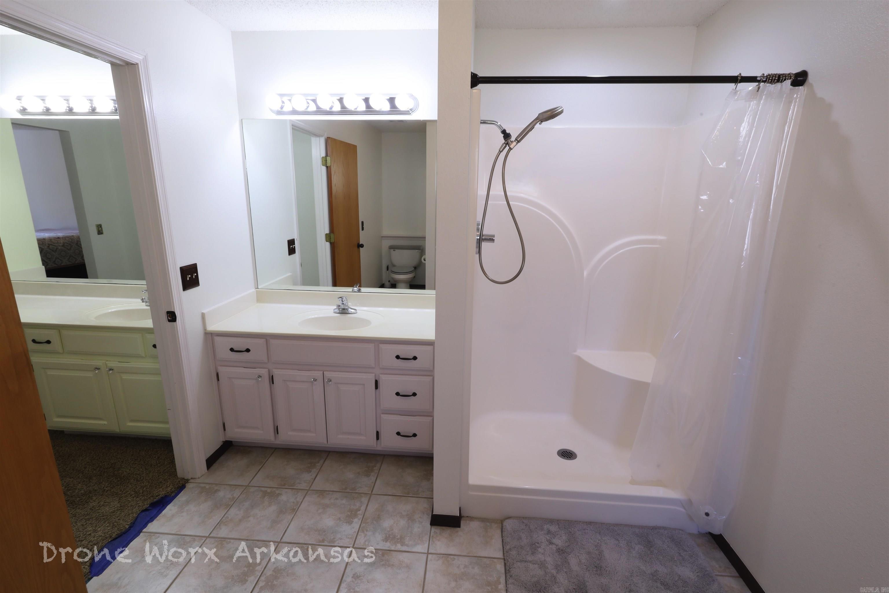 9 Piccadilly Lane Bella Vista, AR 72714