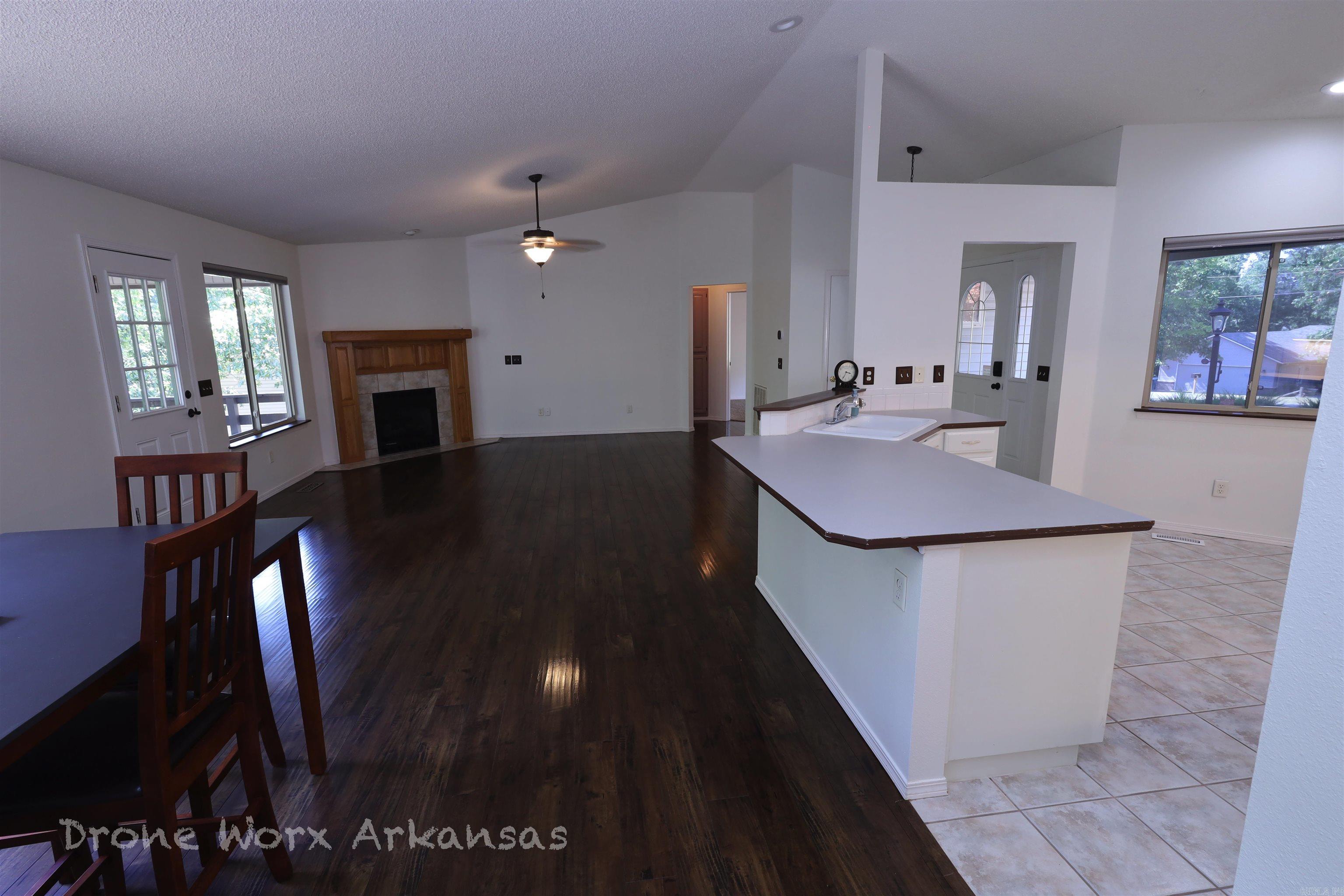 9 Piccadilly  Bella Vista, AR