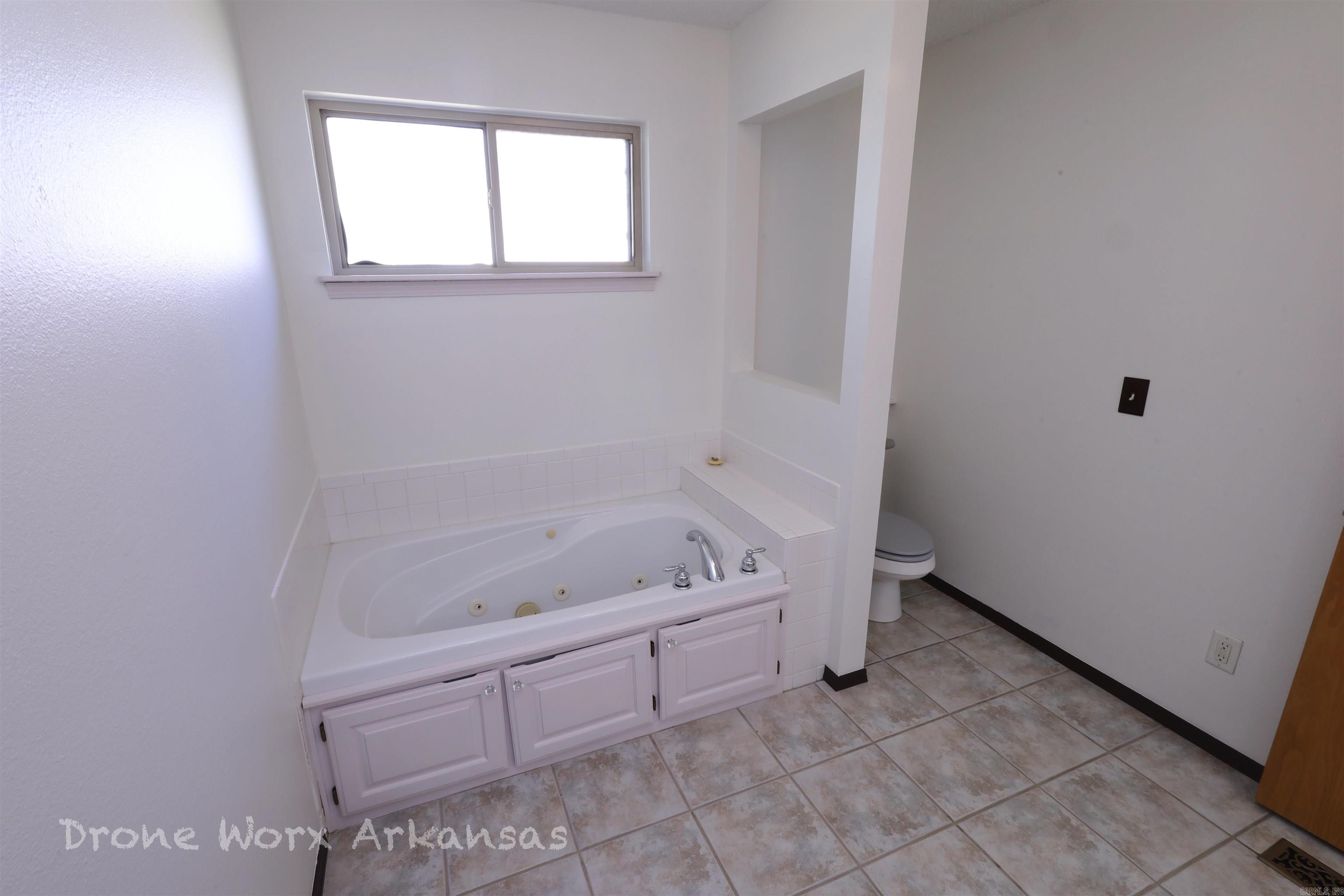 9 Piccadilly Lane Bella Vista, AR 72714