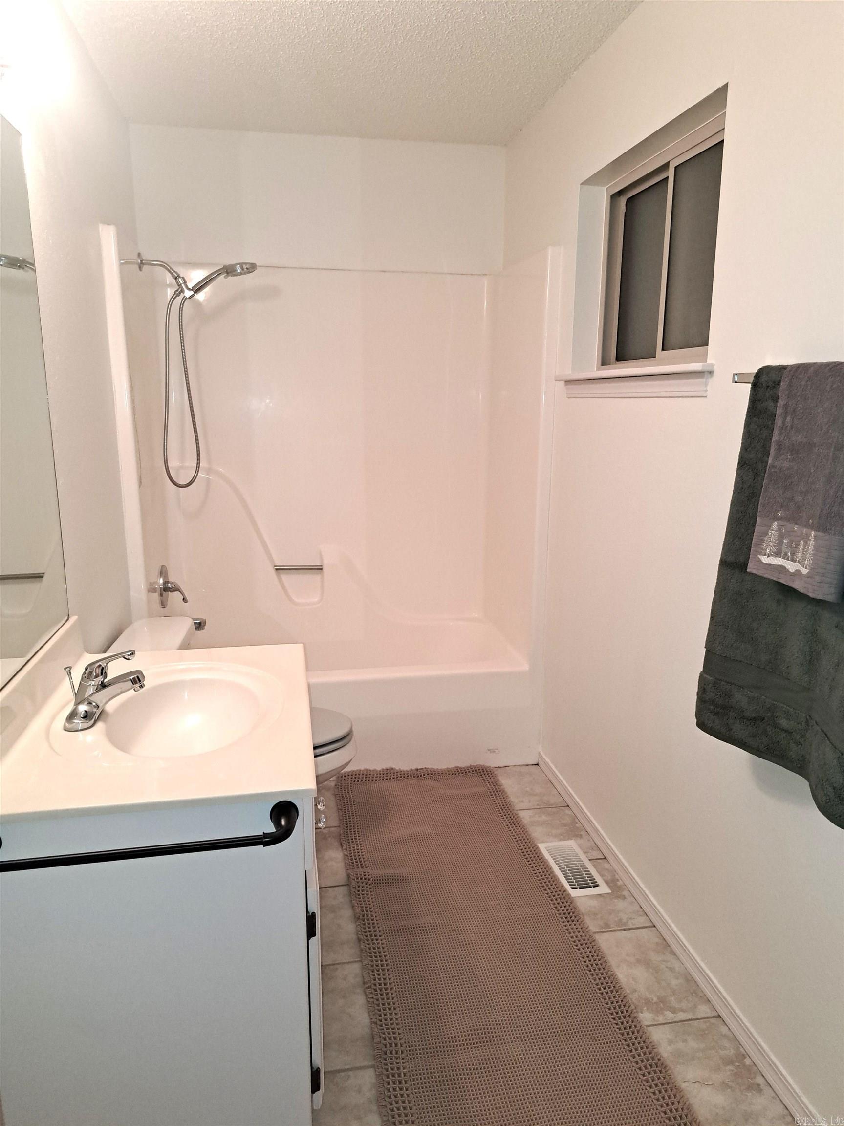 9 Piccadilly  Bella Vista, AR