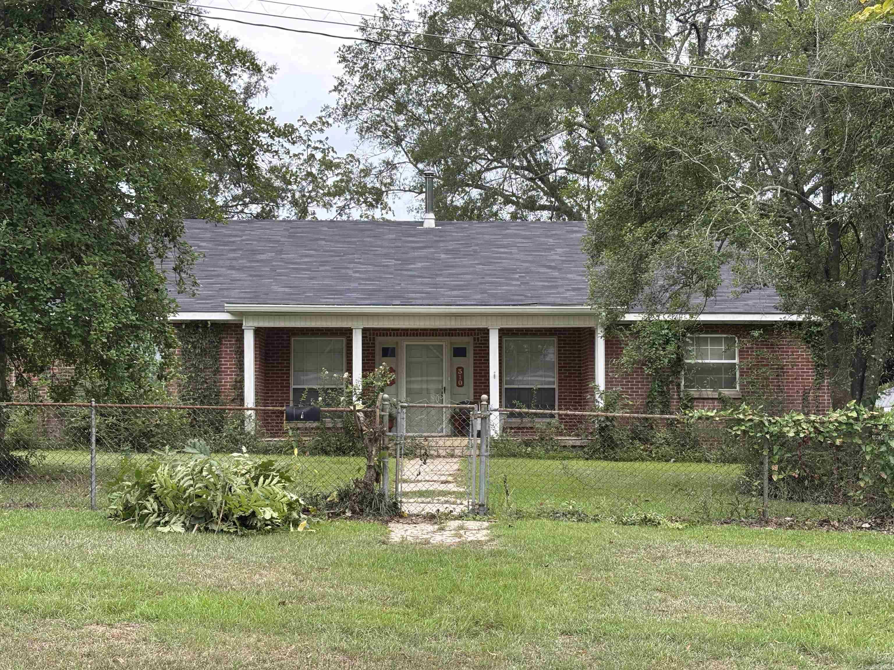 310 E 5th  Junction City, LA