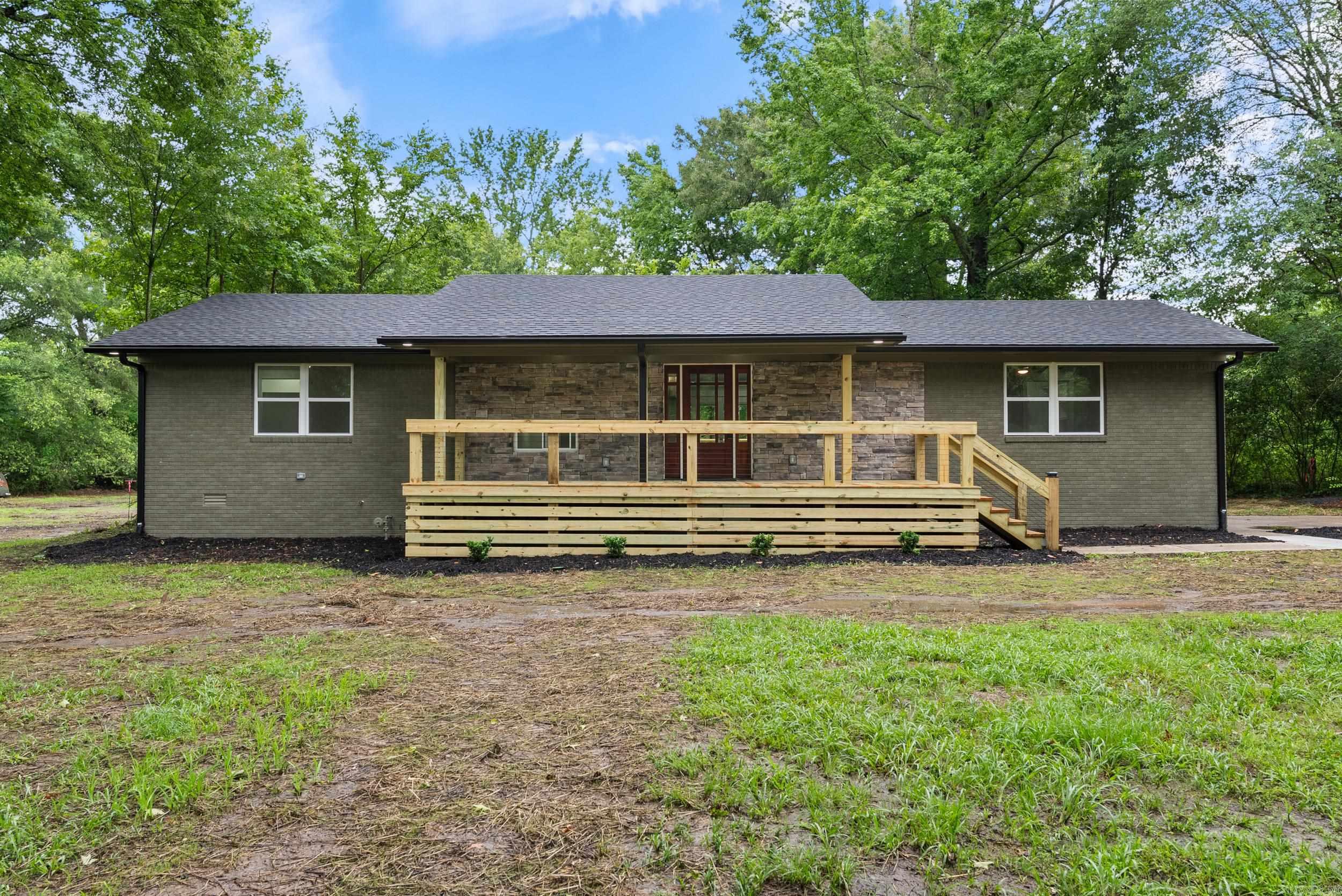 26 W Mobbs  Greenbrier, AR