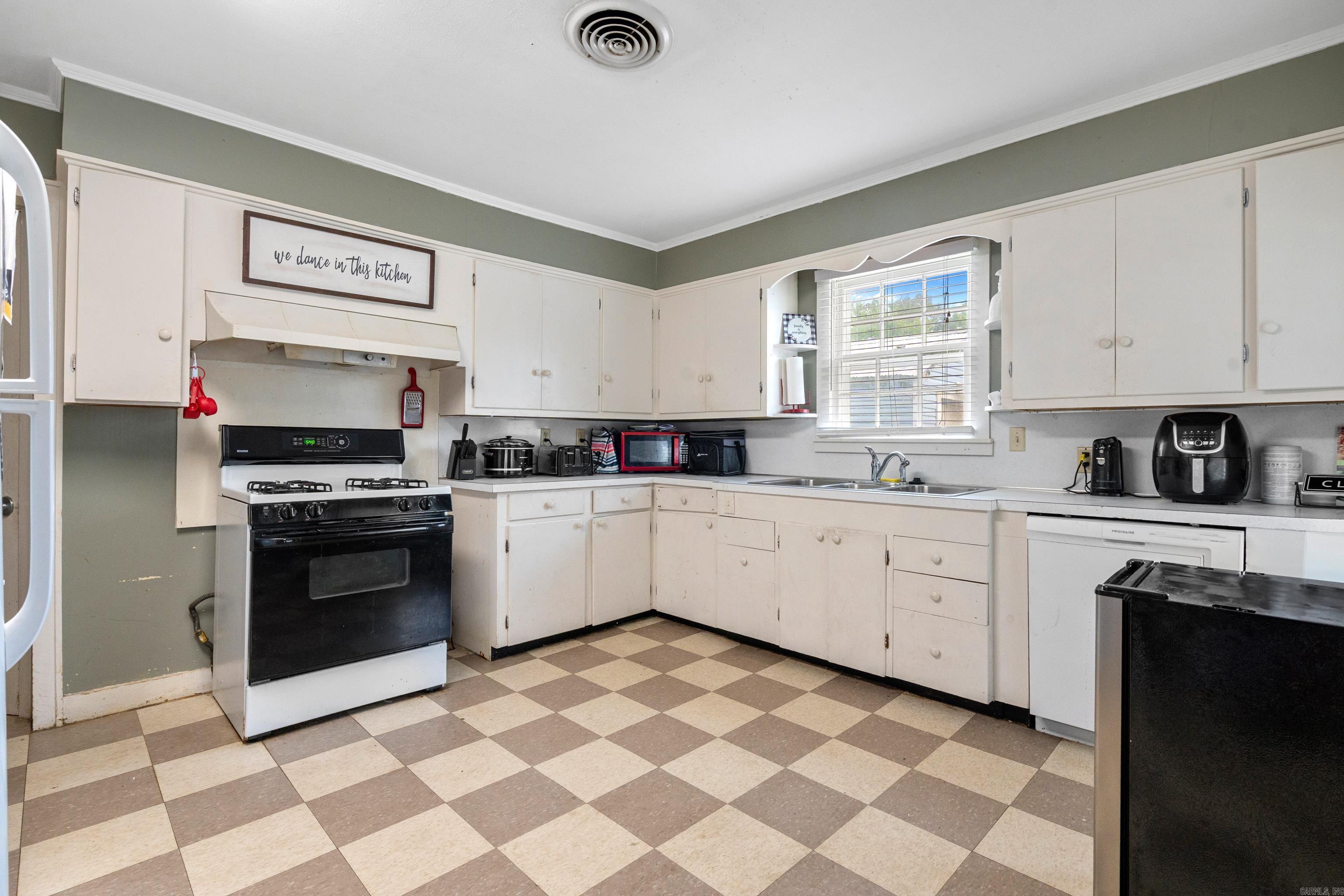402 Crestwood St  Hot Springs, AR
