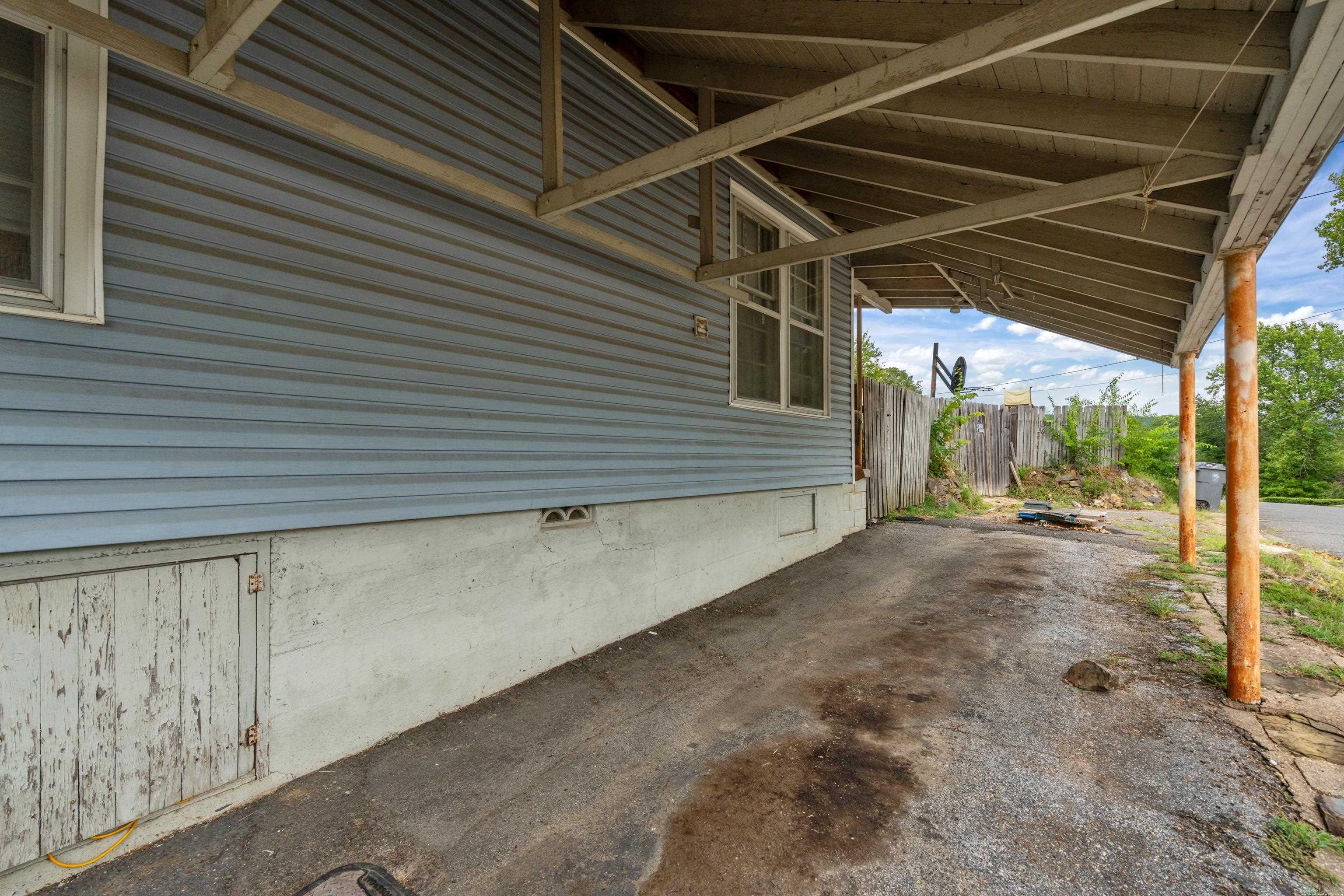 402 Crestwood St  Hot Springs, AR