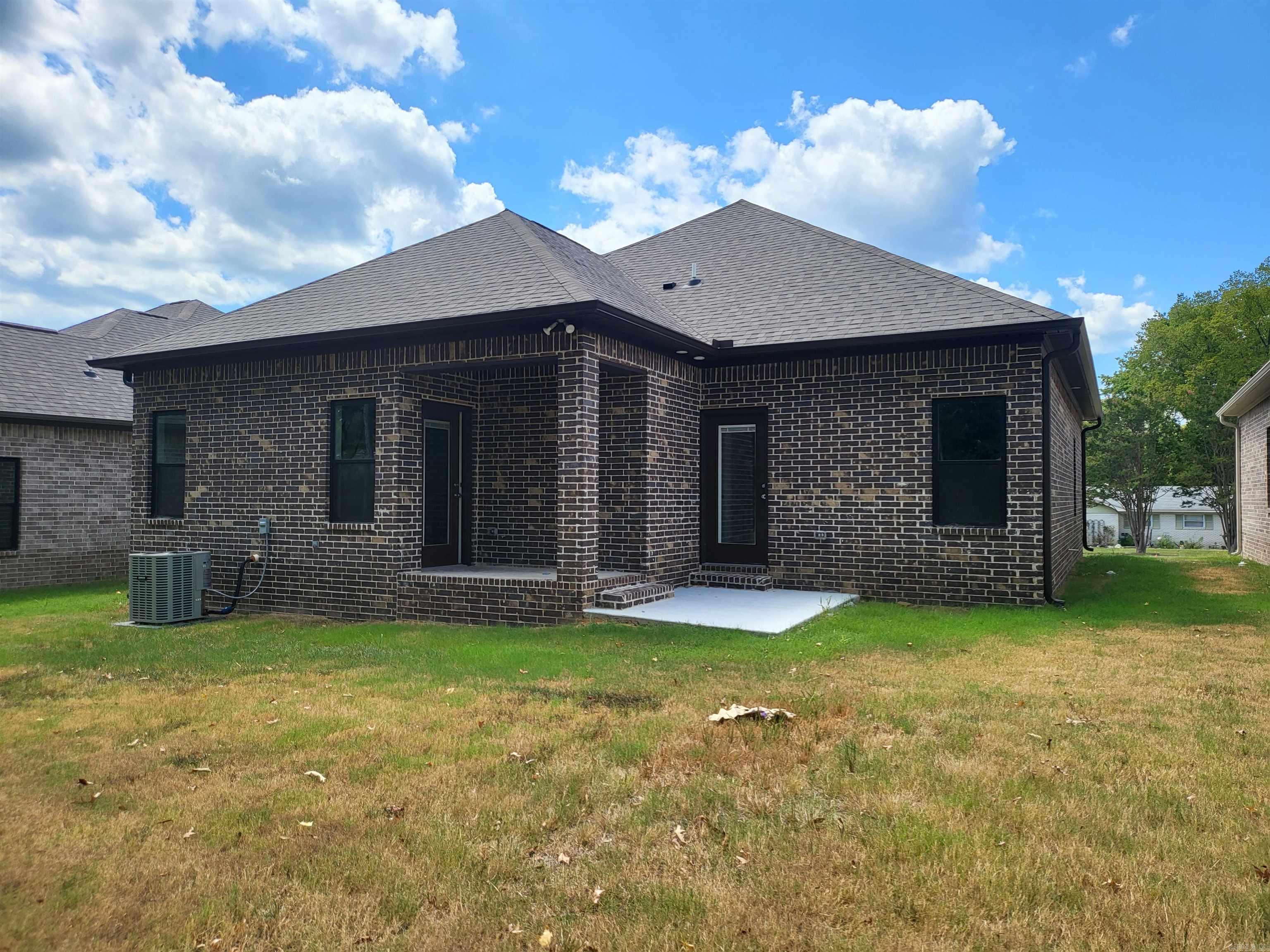 933 N Jeff Davis  Jacksonville, AR