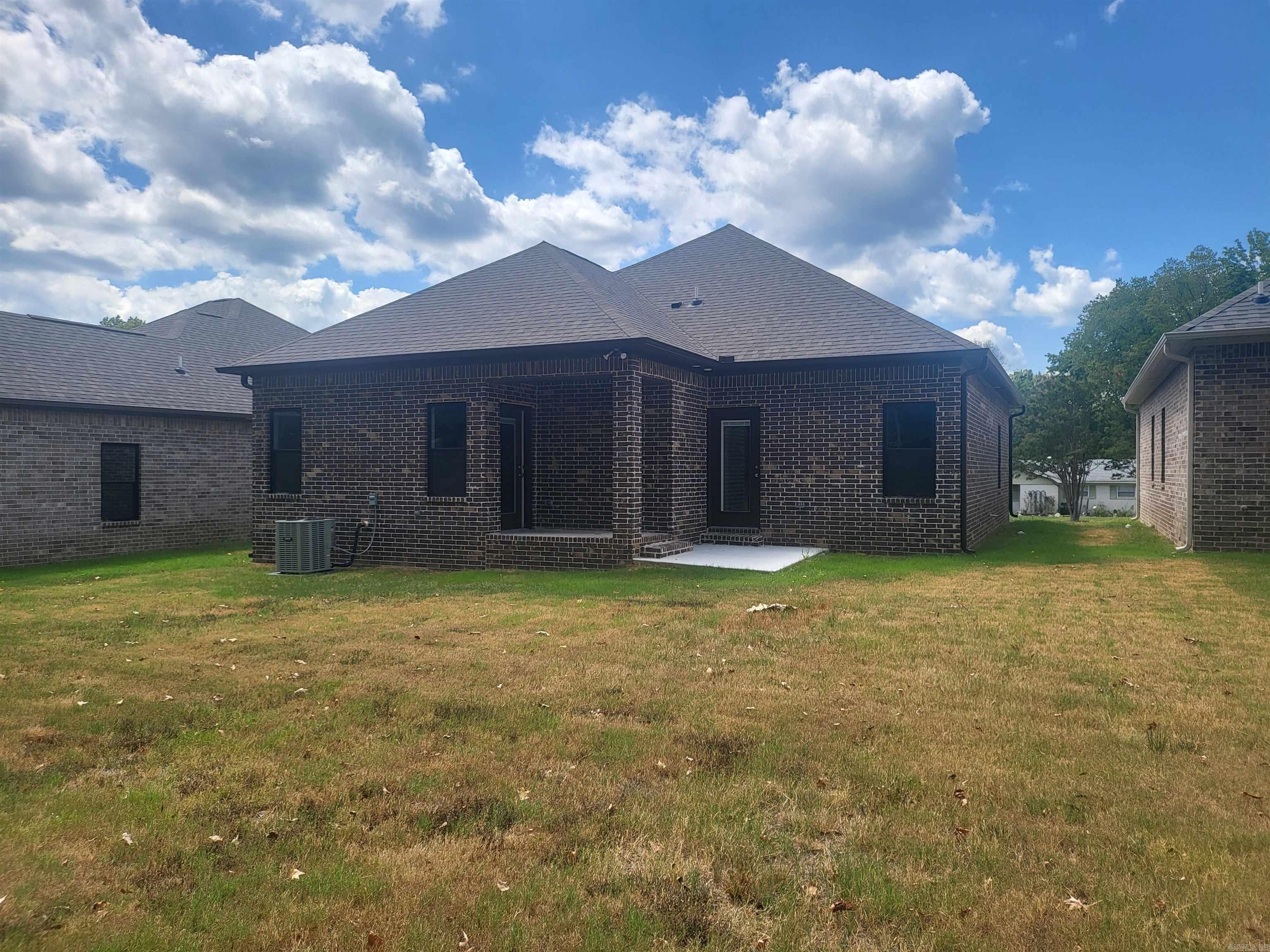 933 N Jeff Davis  Jacksonville, AR