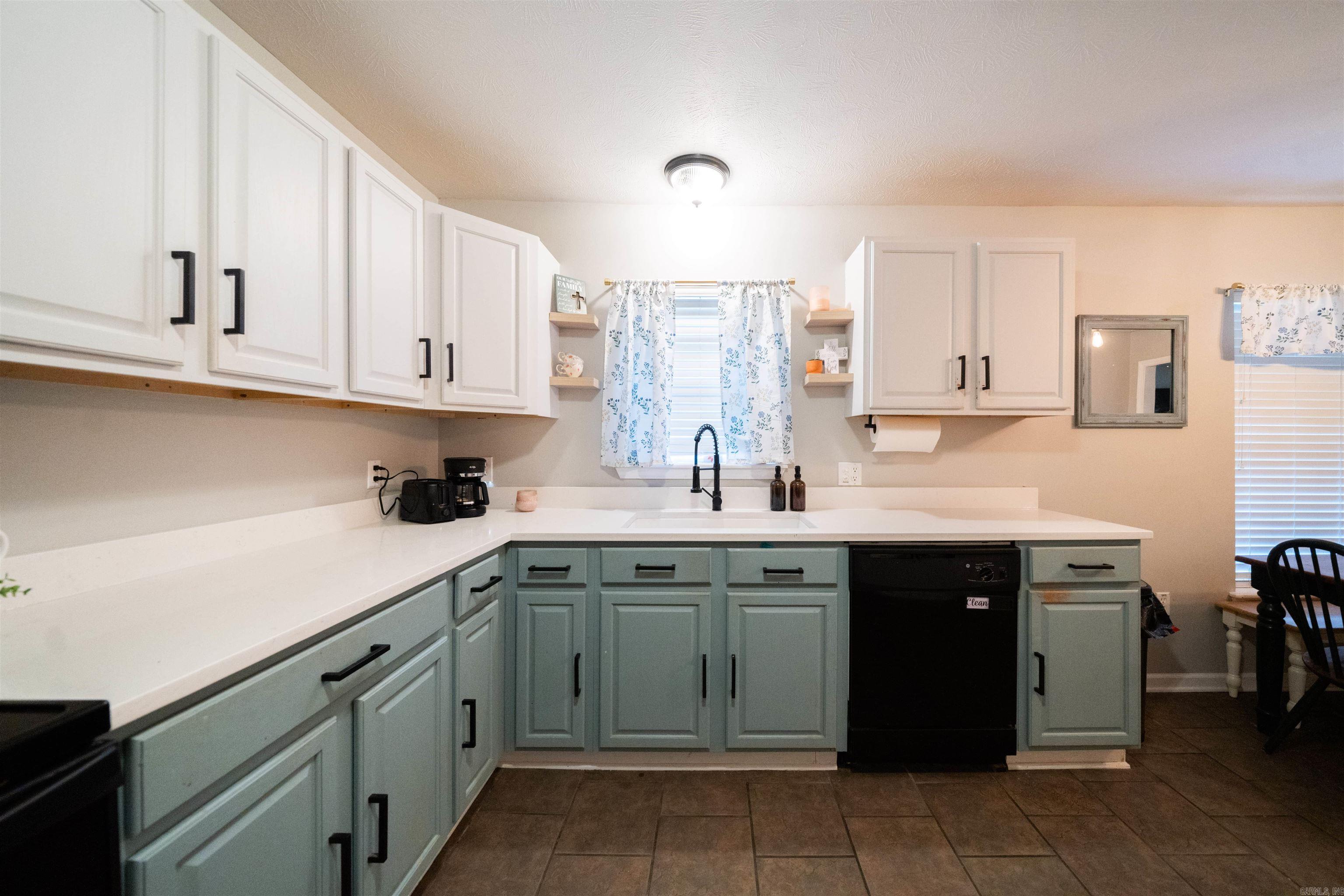 1828 Lee  Conway, AR