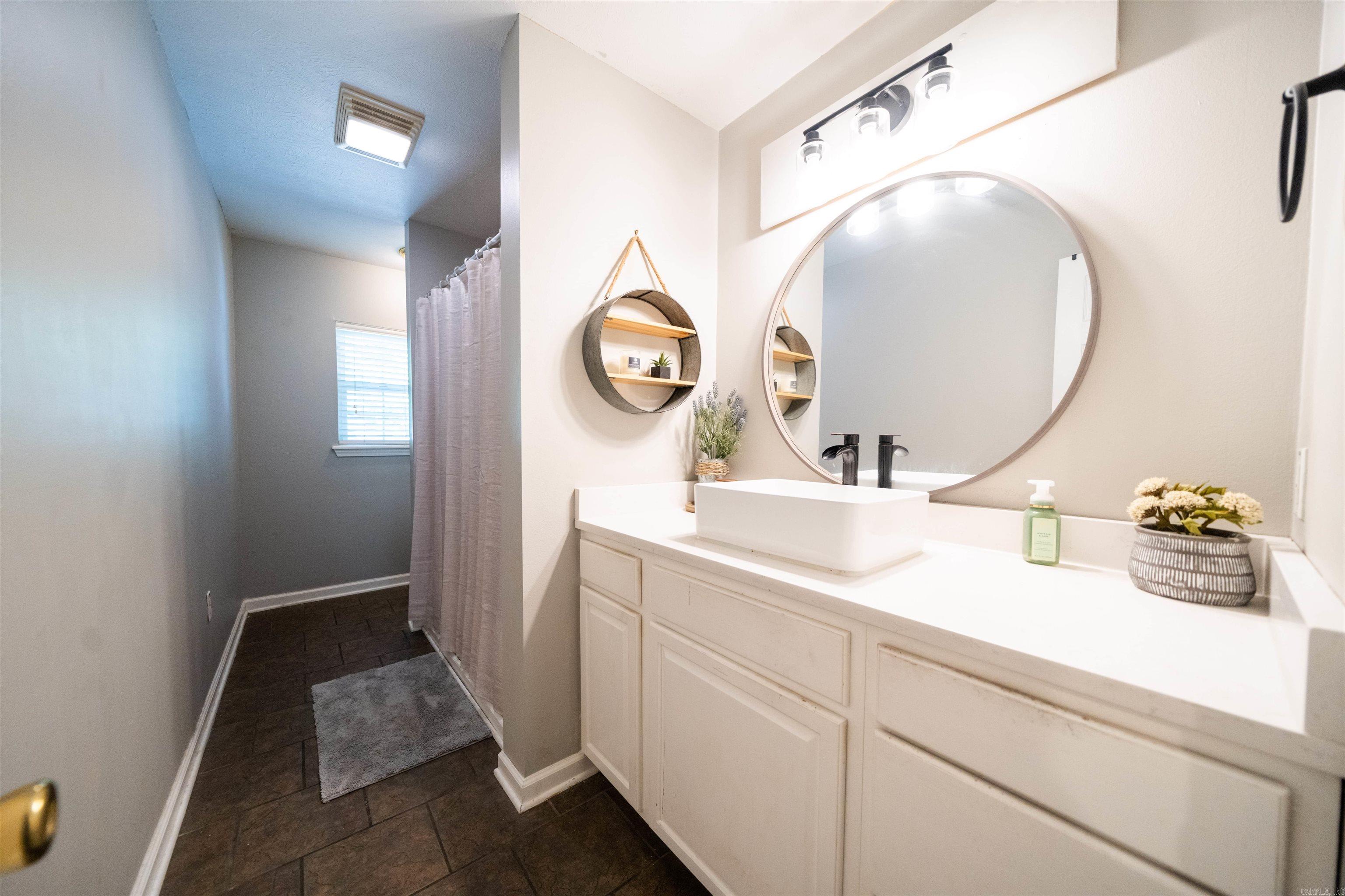 1828 Lee  Conway, AR
