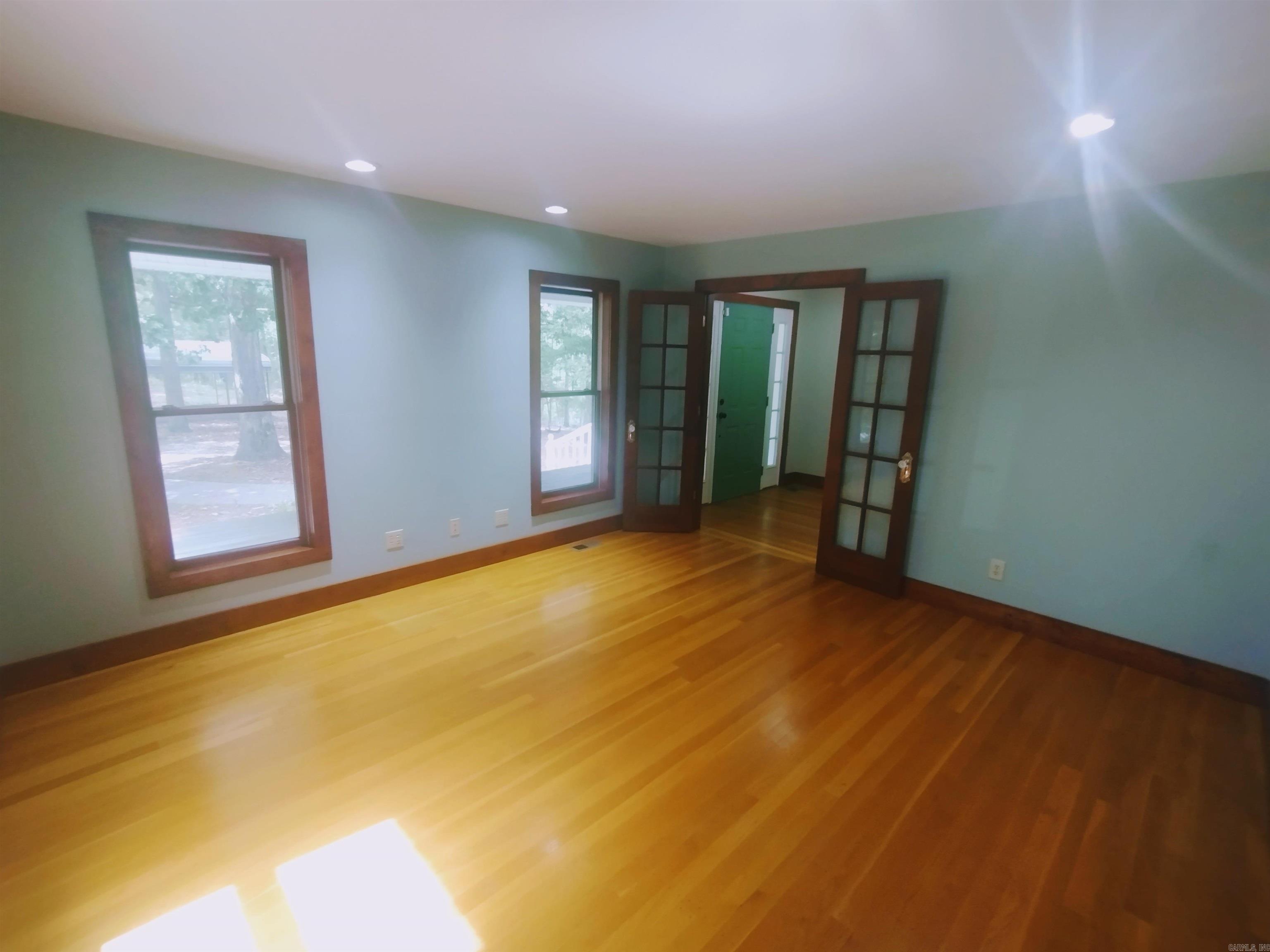 2777 Herpel Rd  Mountain View, AR