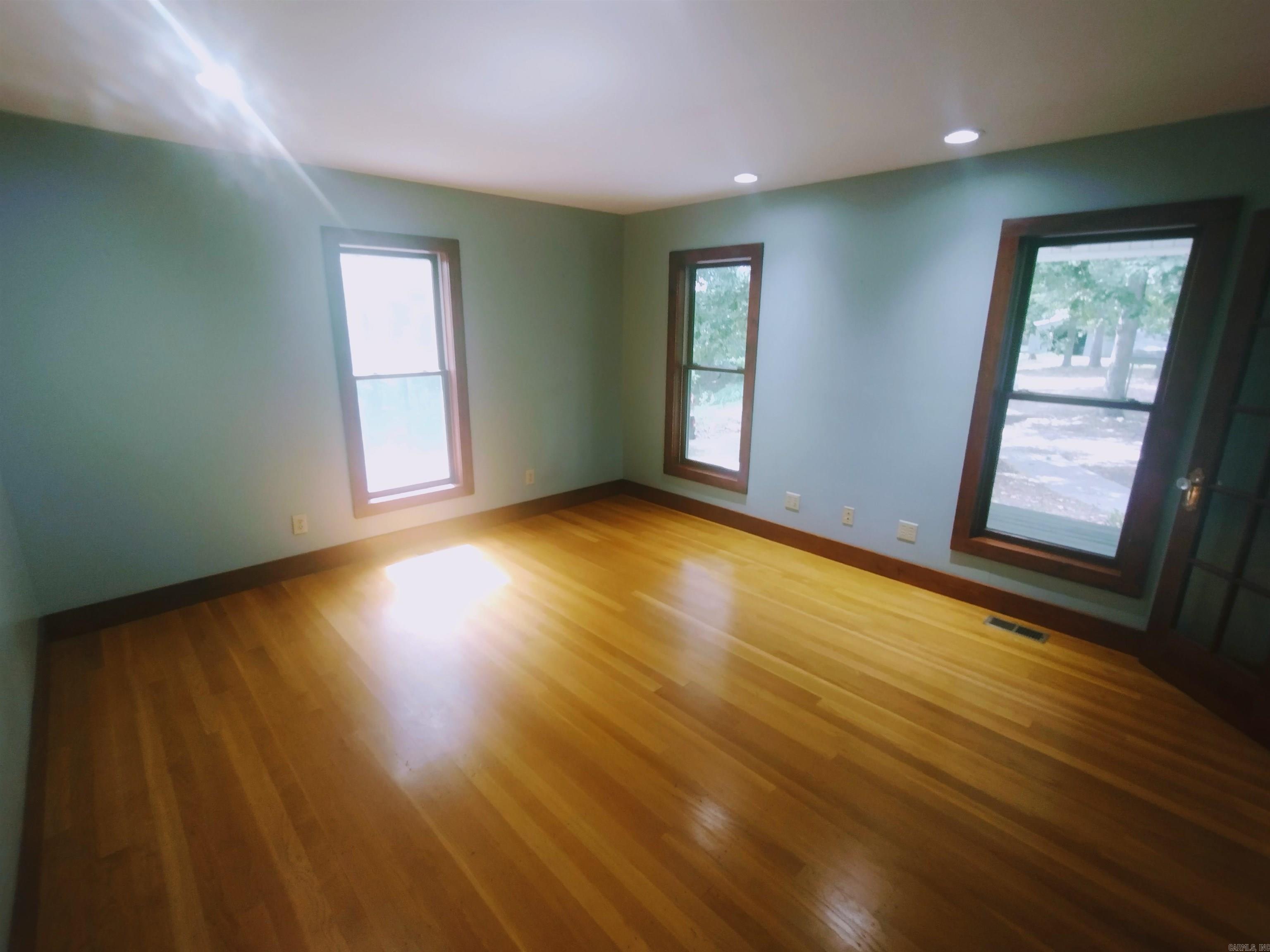 2777 Herpel Rd  Mountain View, AR