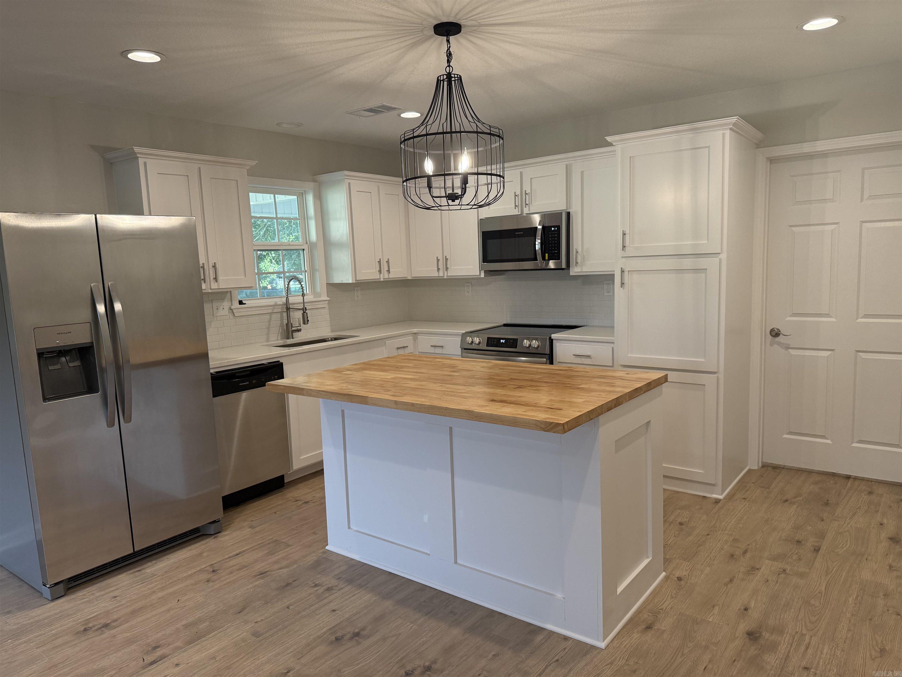 234 E Busbee St  Camden, AR