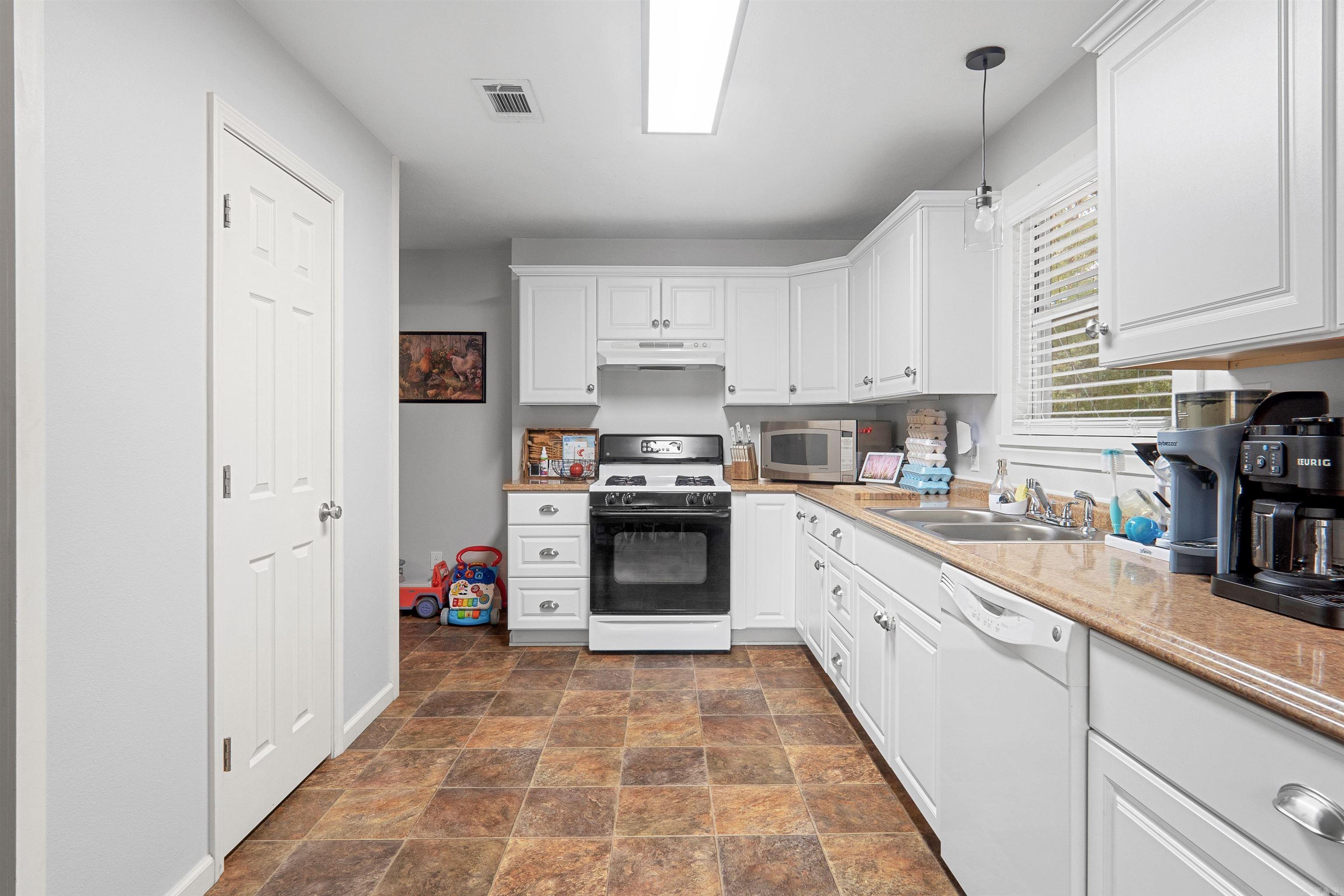 10828 Gloria Court  Jacksonville, AR