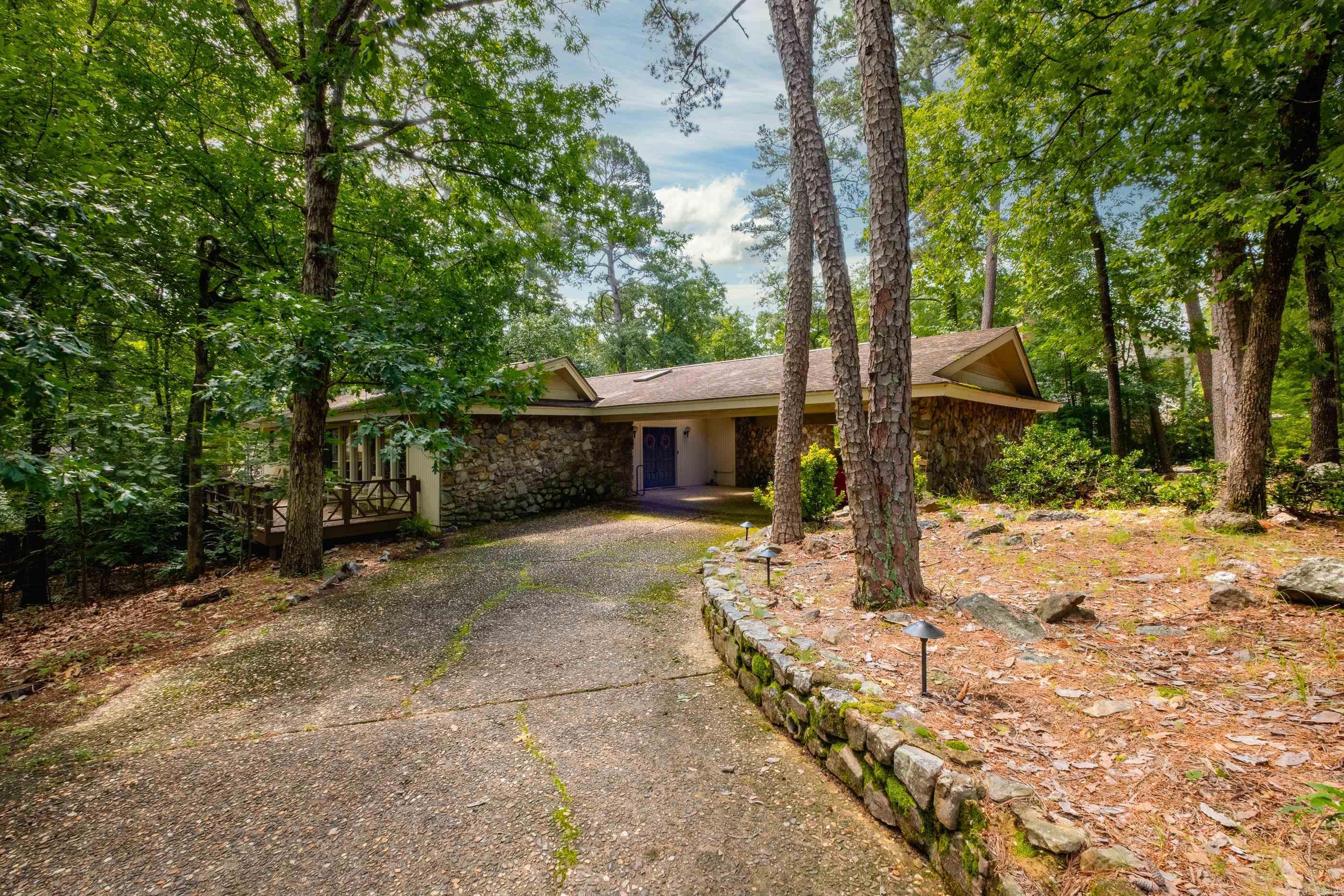 1 Woodberry  Little Rock, AR