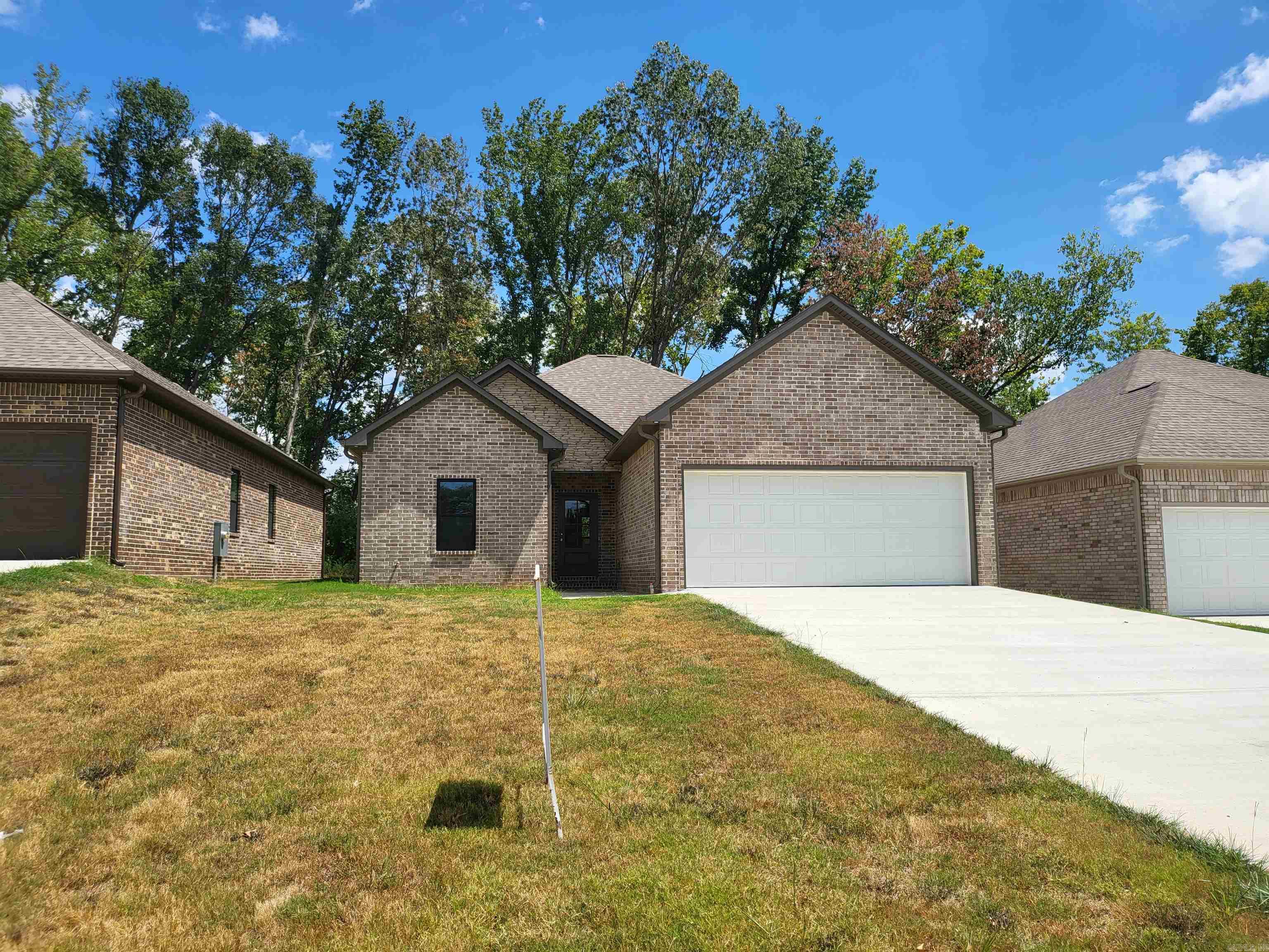 929 N Jeff Davis  Jacksonville, AR