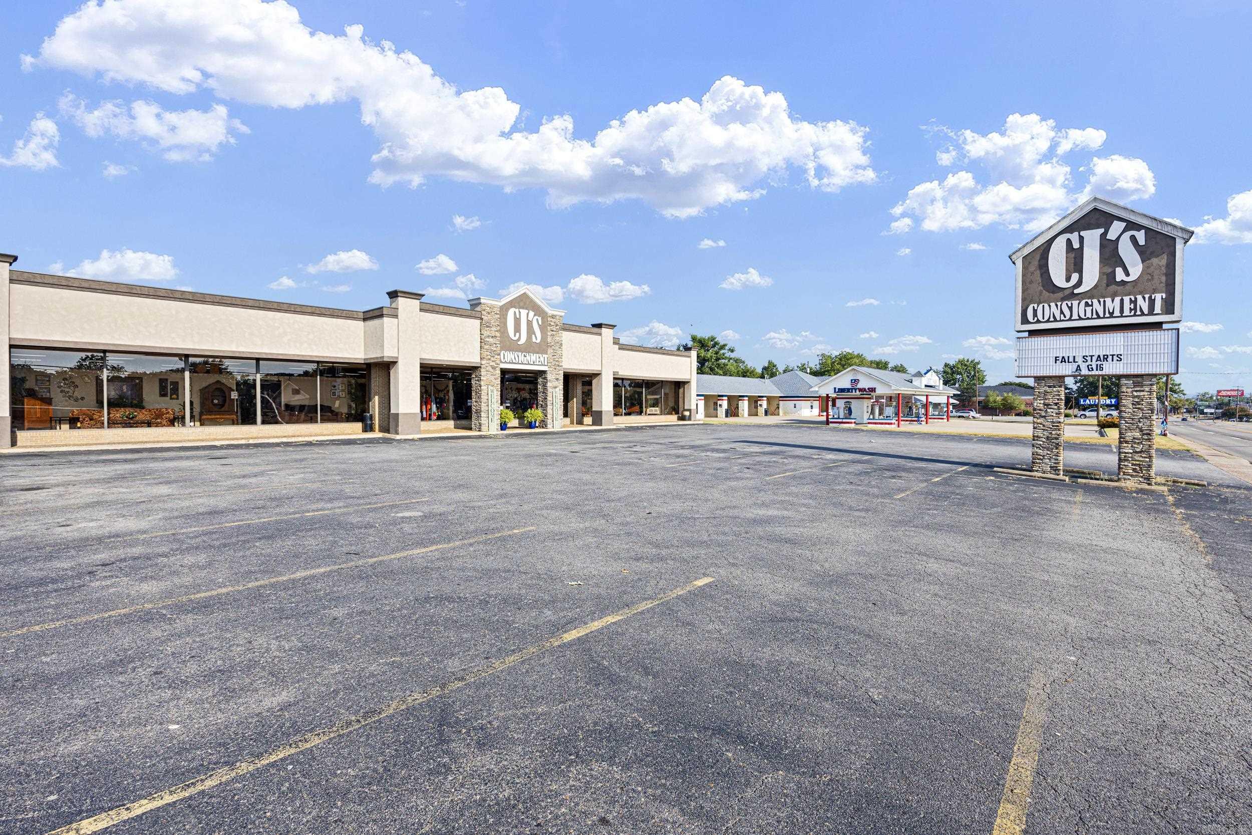 900 S Arkansas Ave  Russellville, AR