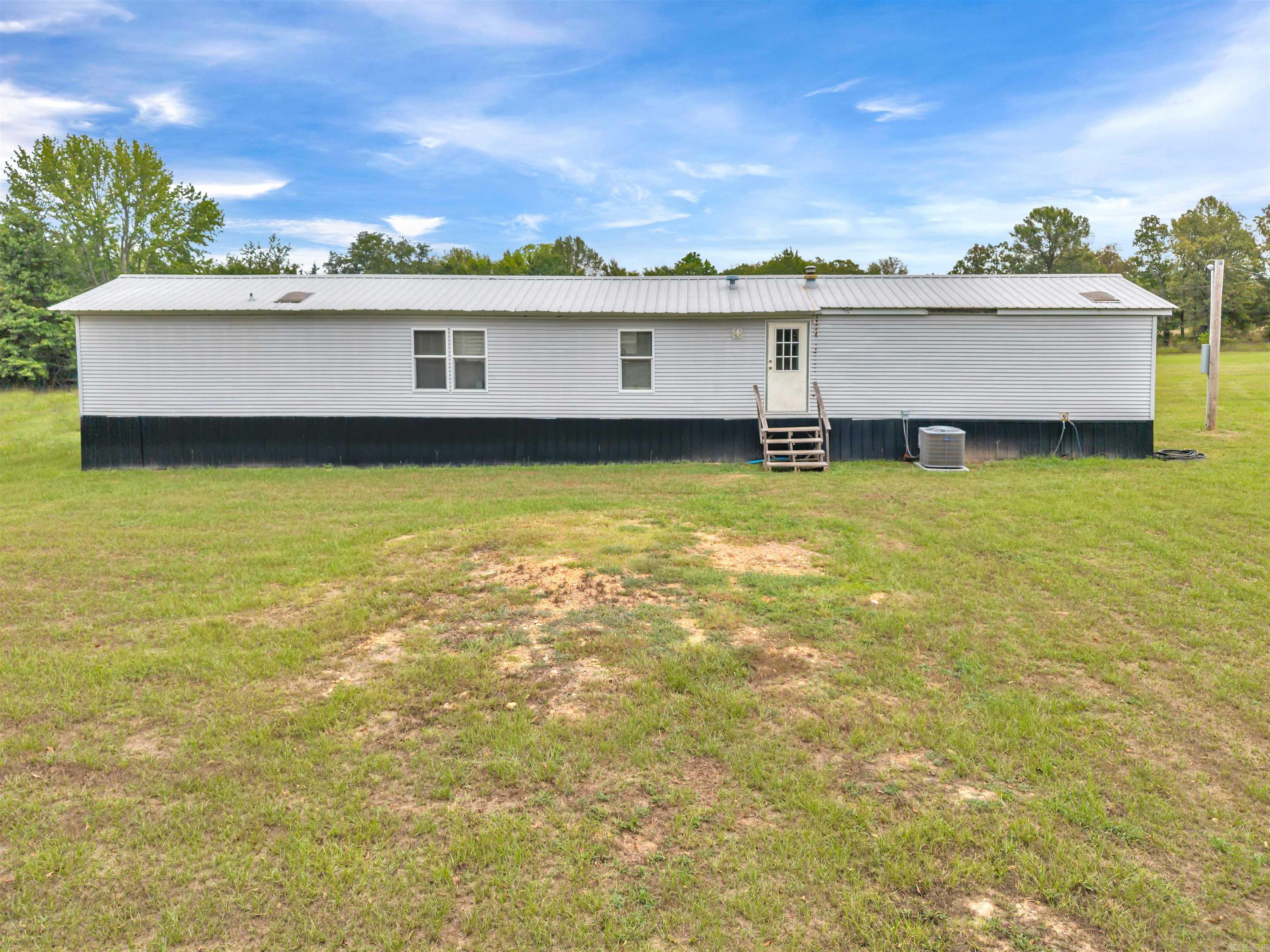 657 Tucker Mountain  Solgohachia, AR