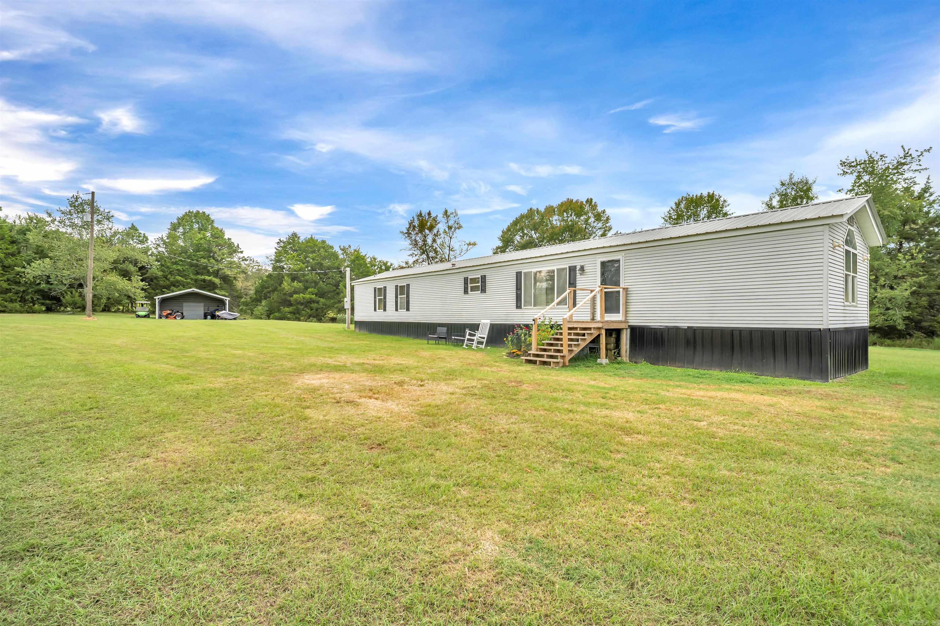 657 Tucker Mountain  Solgohachia, AR