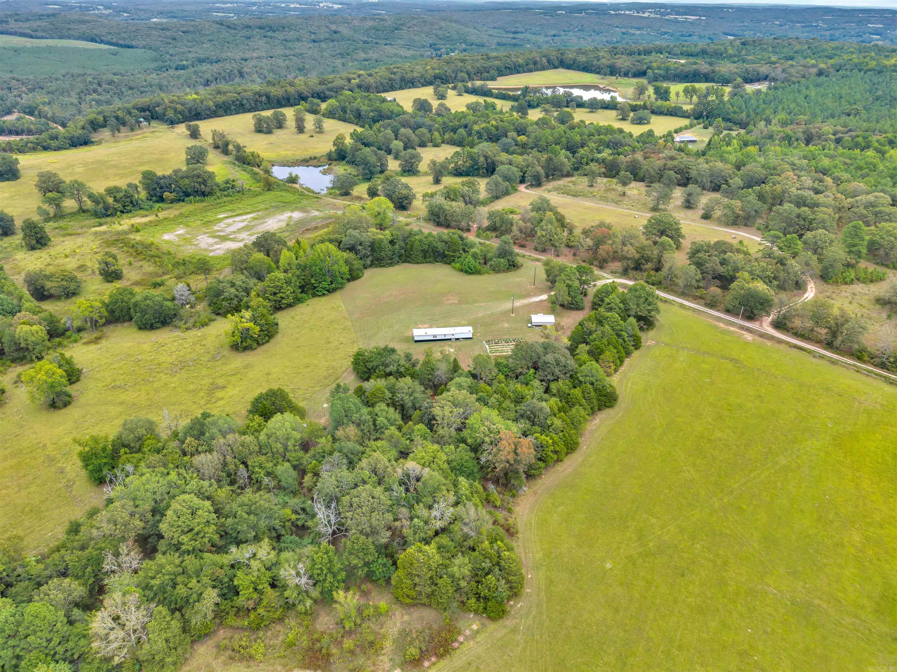 657 Tucker Mountain  Solgohachia, AR
