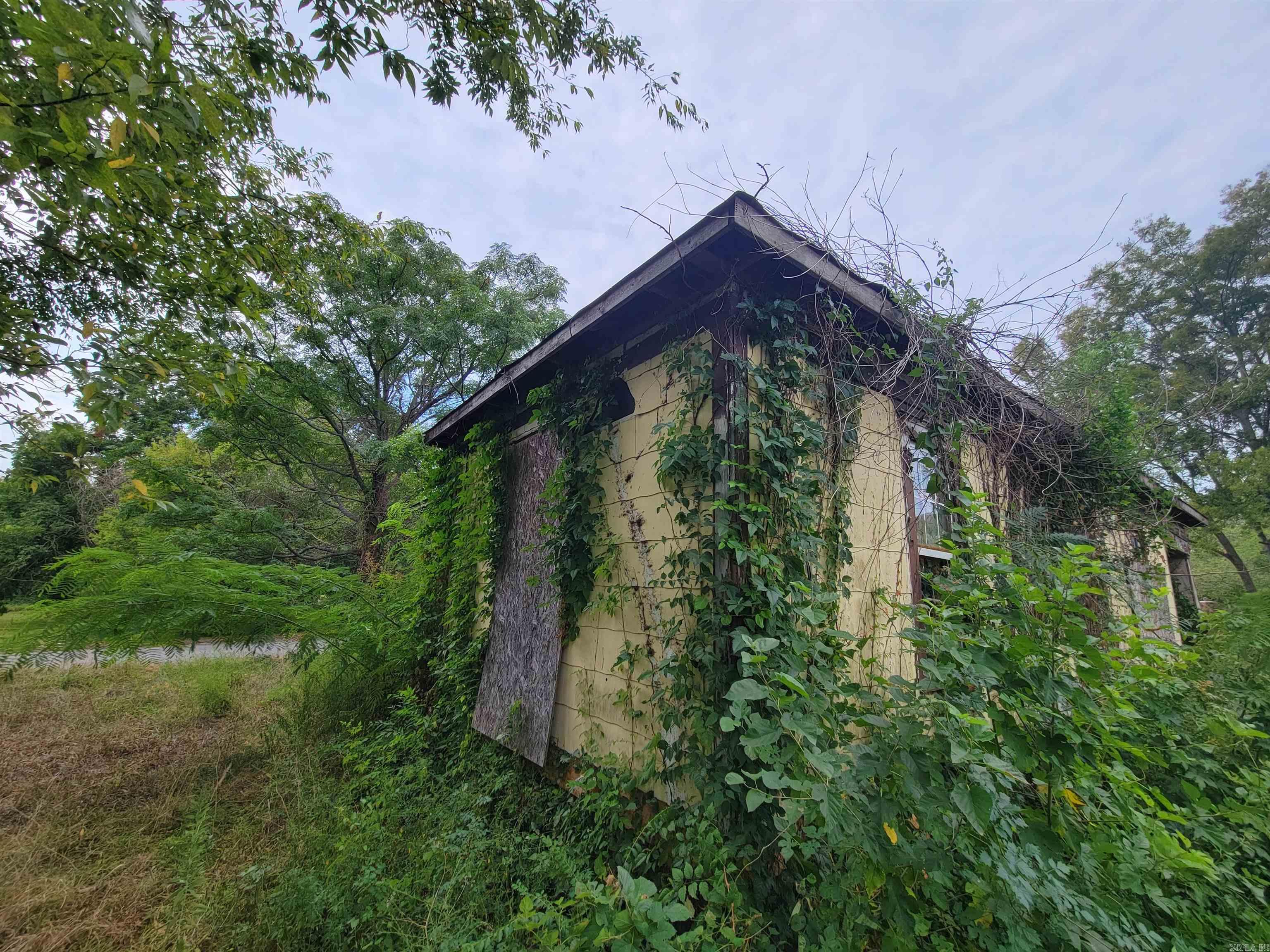2723 Cumberland  Little Rock, AR