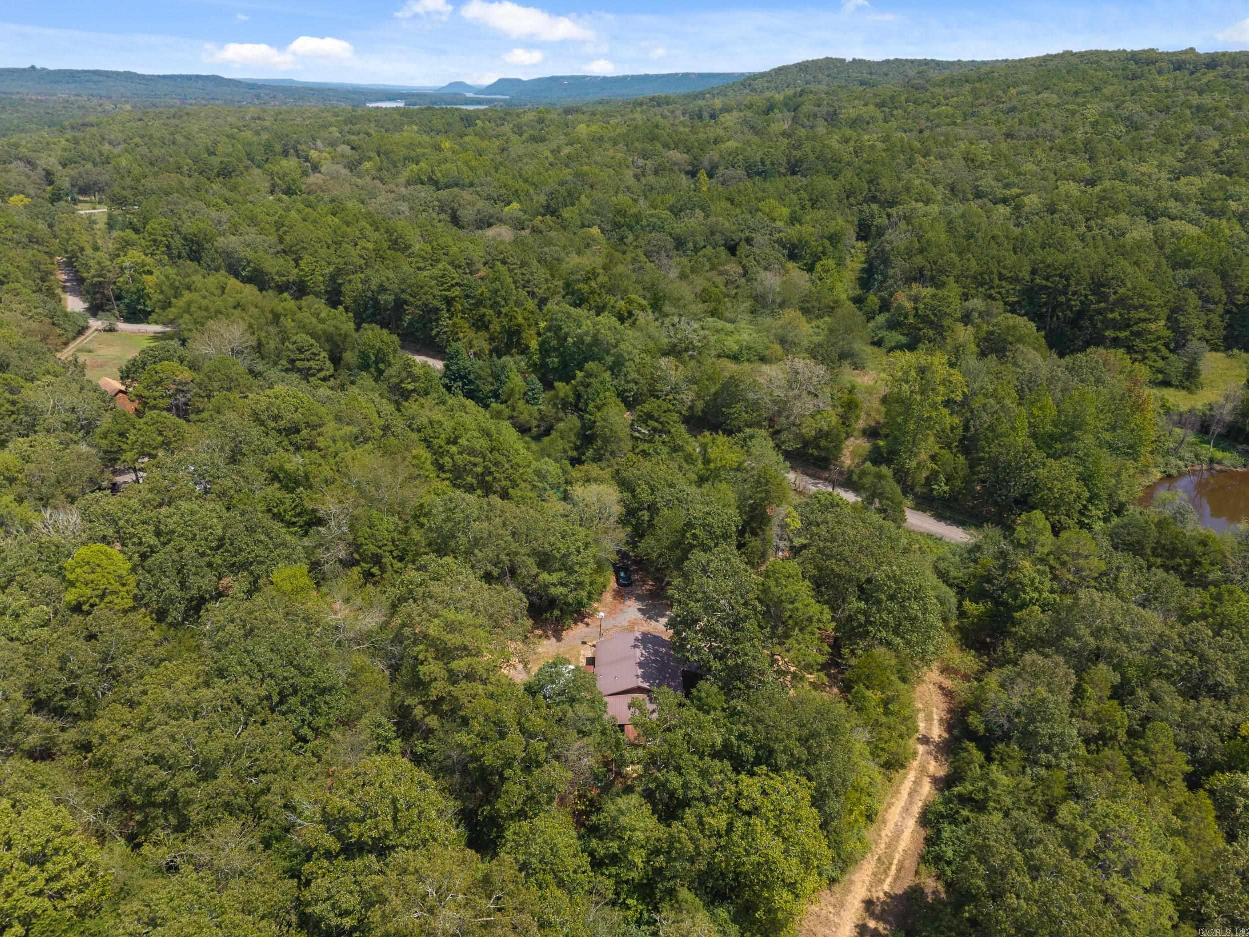 504 Boar Road  Clinton, AR