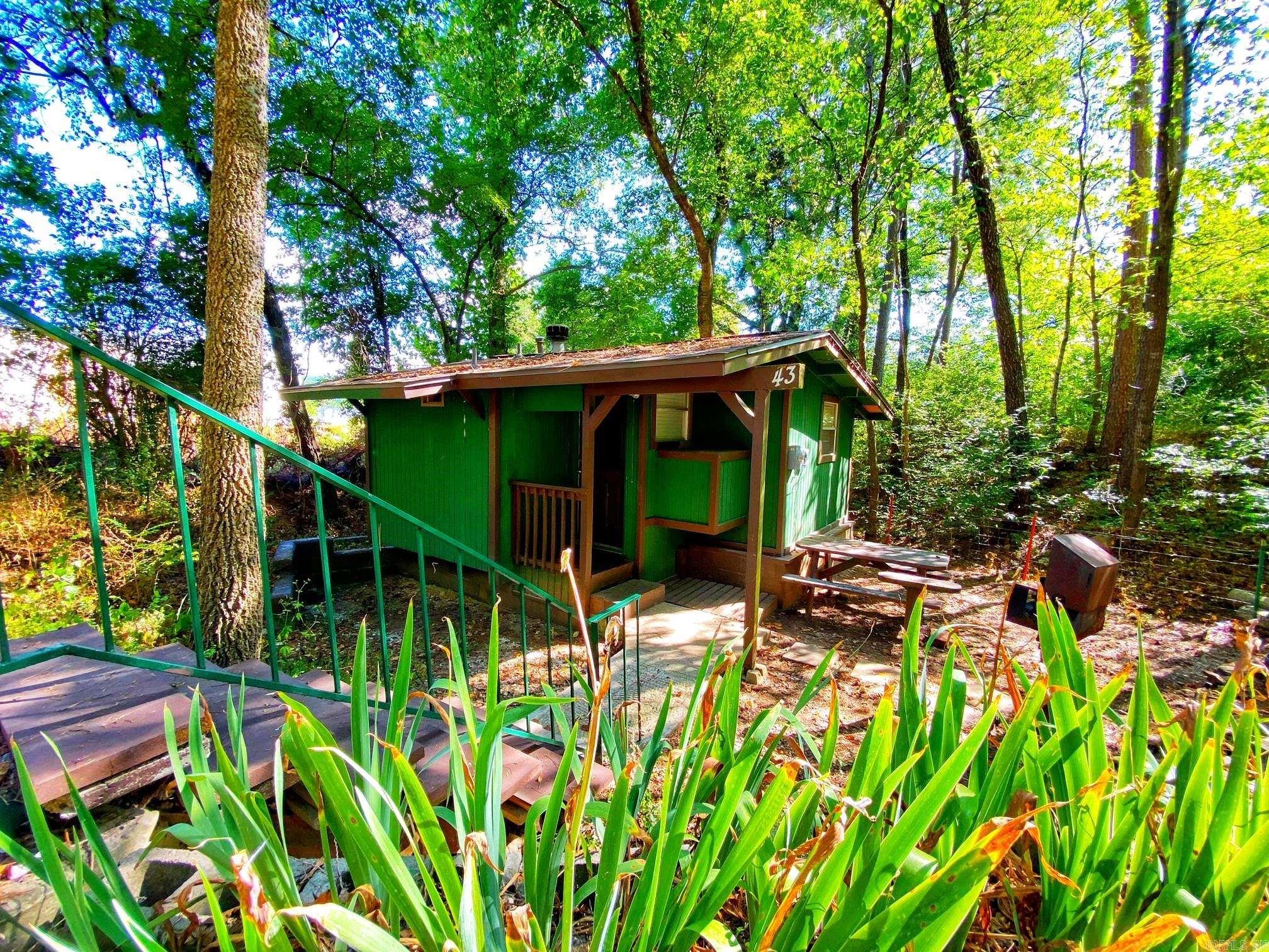 621 EAST COURT STREET  Jasper, AR