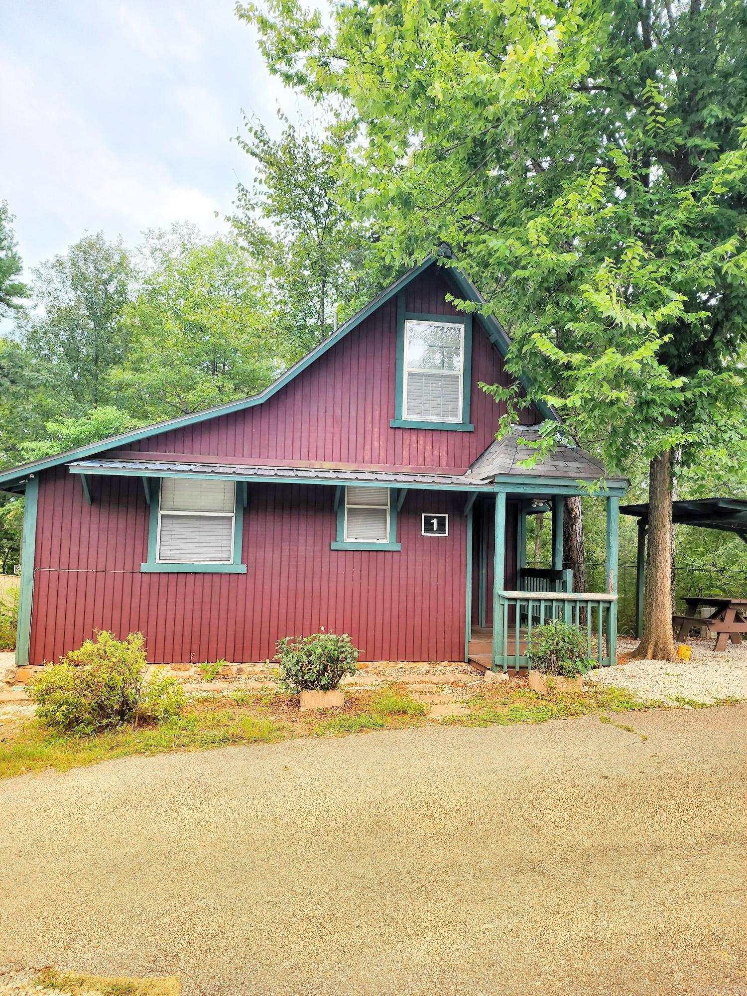 621 EAST COURT STREET  Jasper, AR
