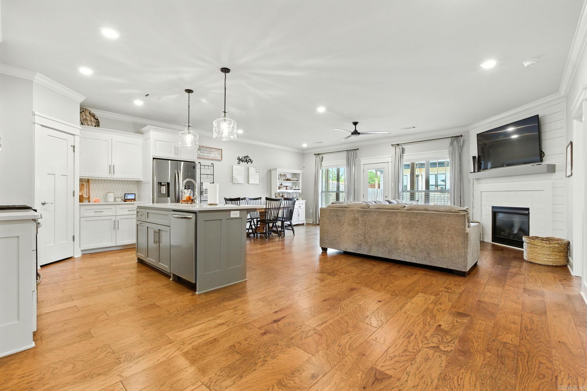 10 Carnahan  Maumelle, AR