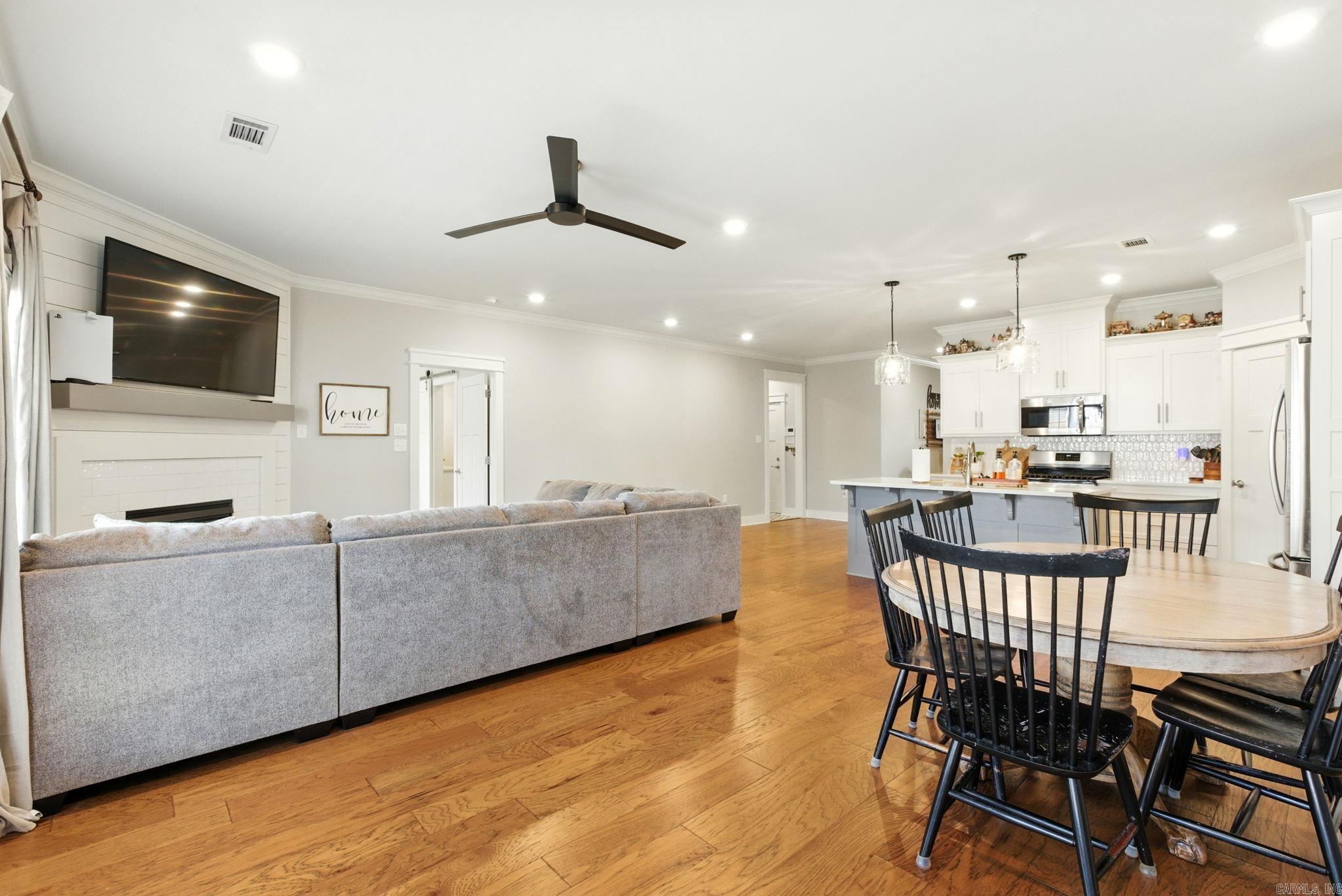 10 Carnahan  Maumelle, AR