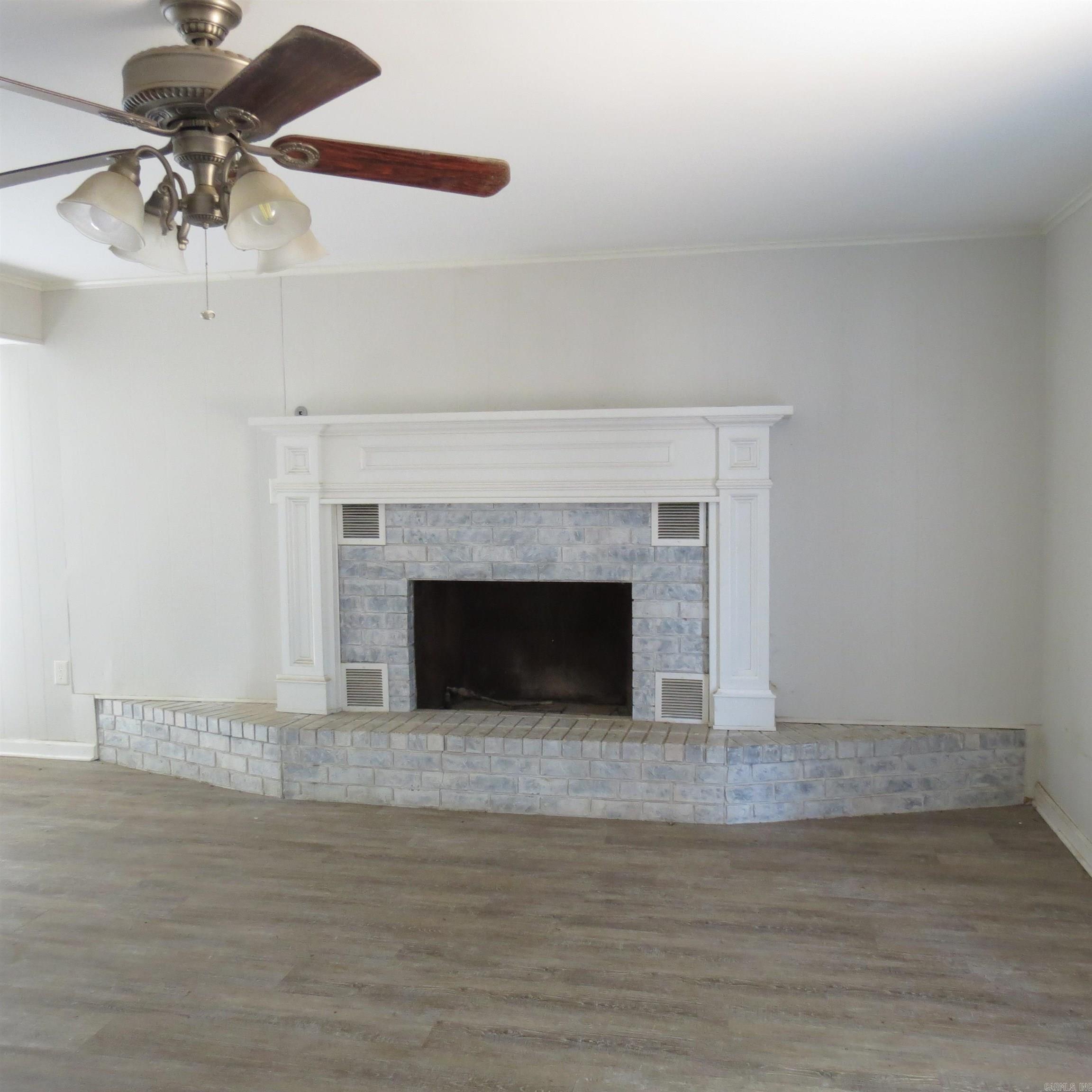 723 S Roy  DeWitt, AR