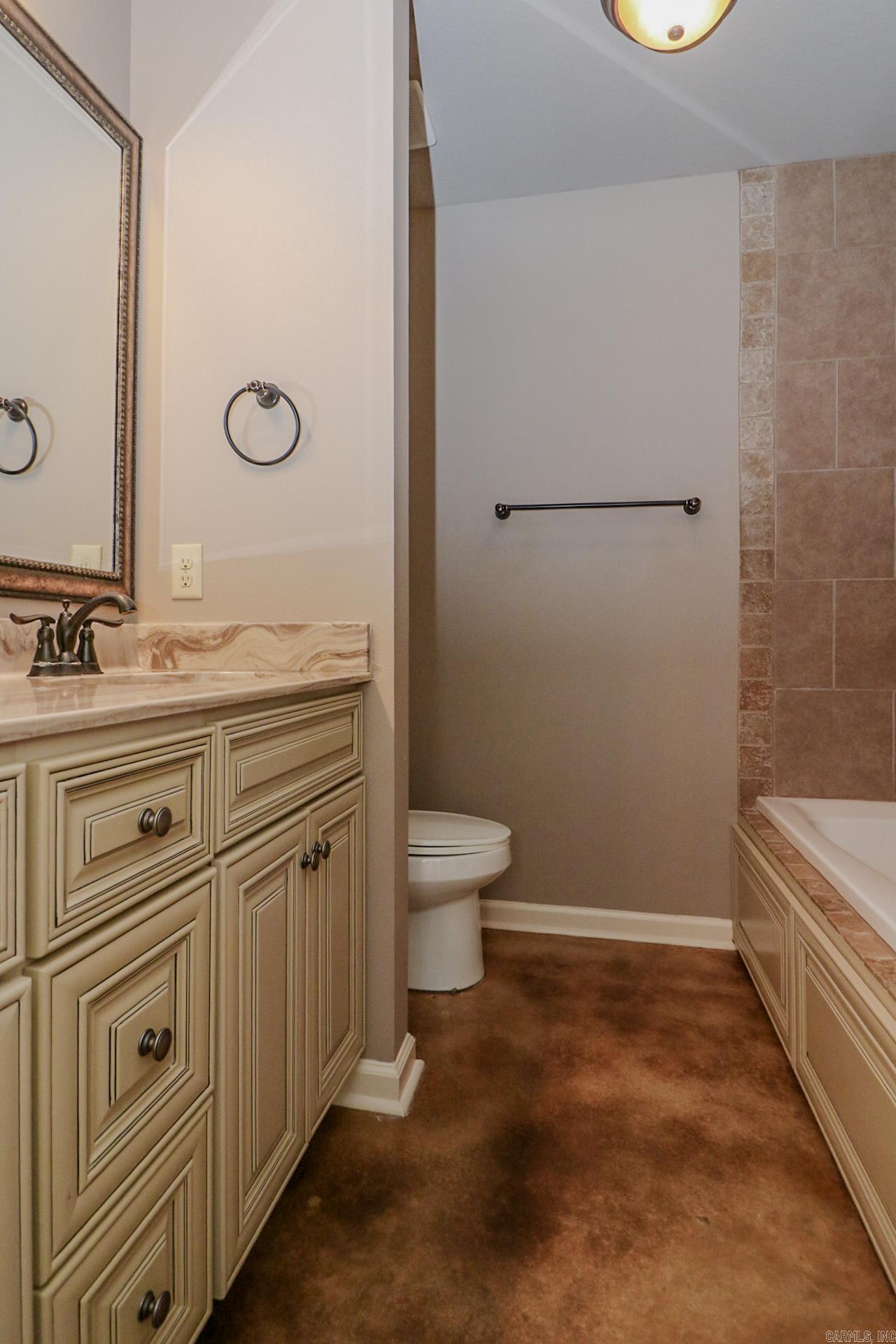 4833 Wildwood  Jonesboro, AR
