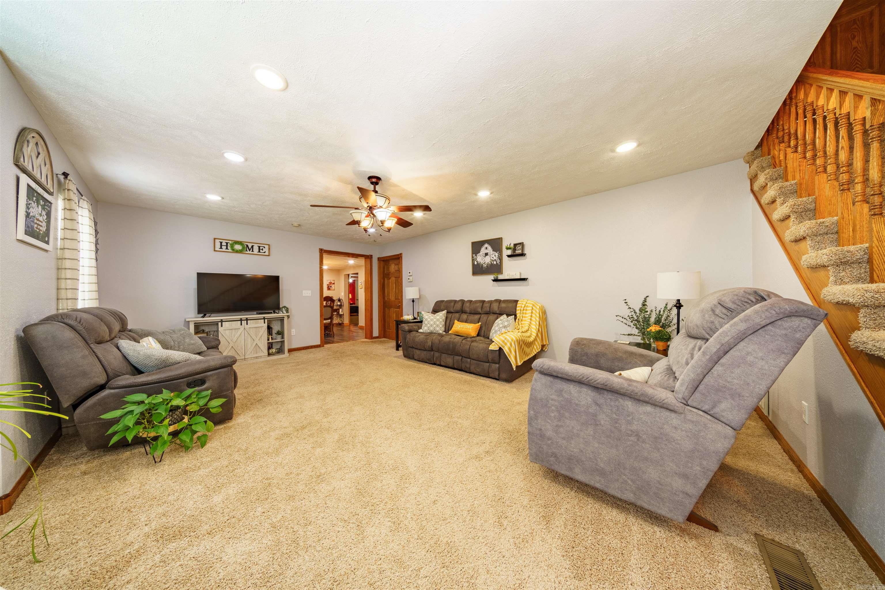 2215 AR Hwy 175  Mammoth Spring, AR