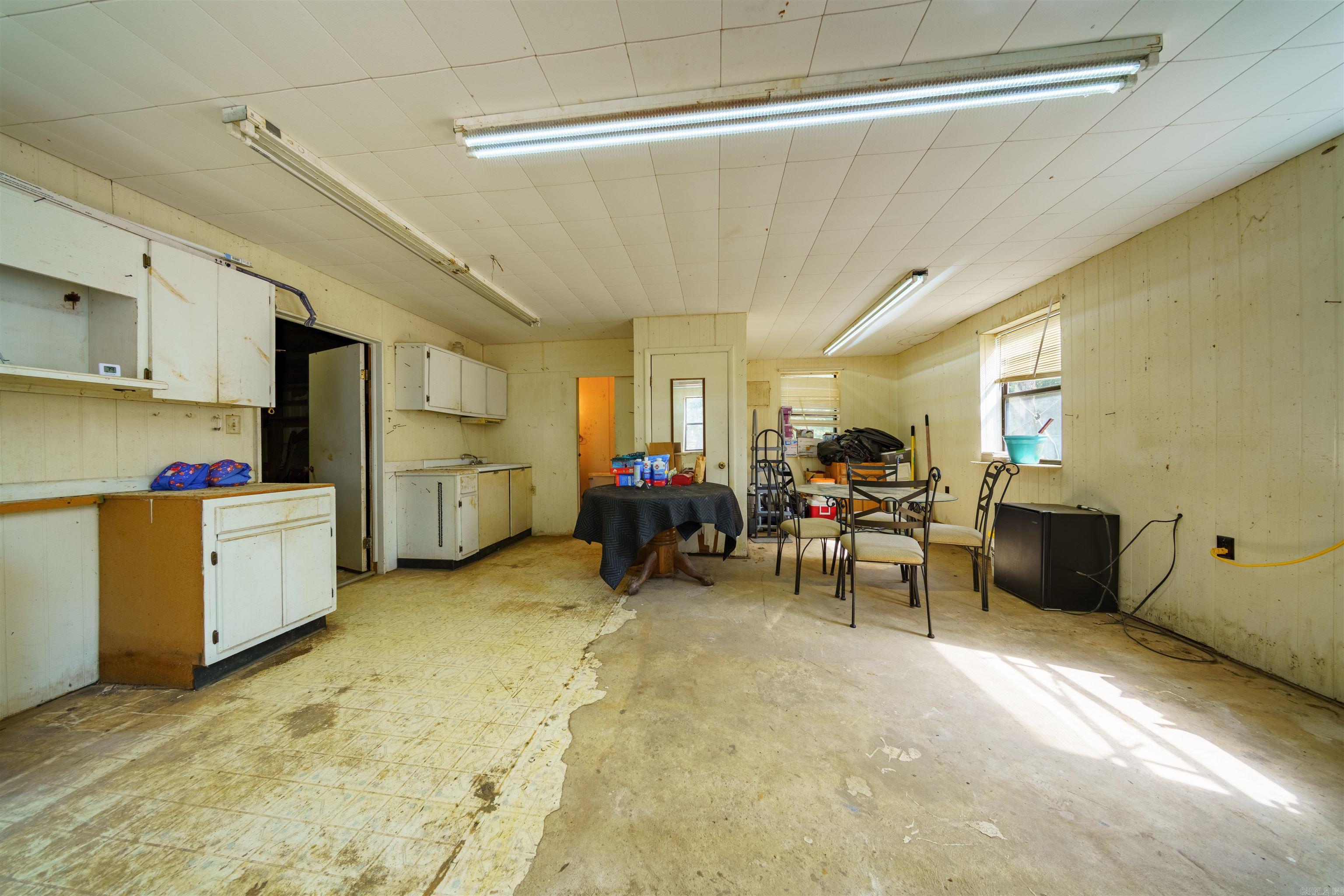 2215 AR Hwy 175  Mammoth Spring, AR