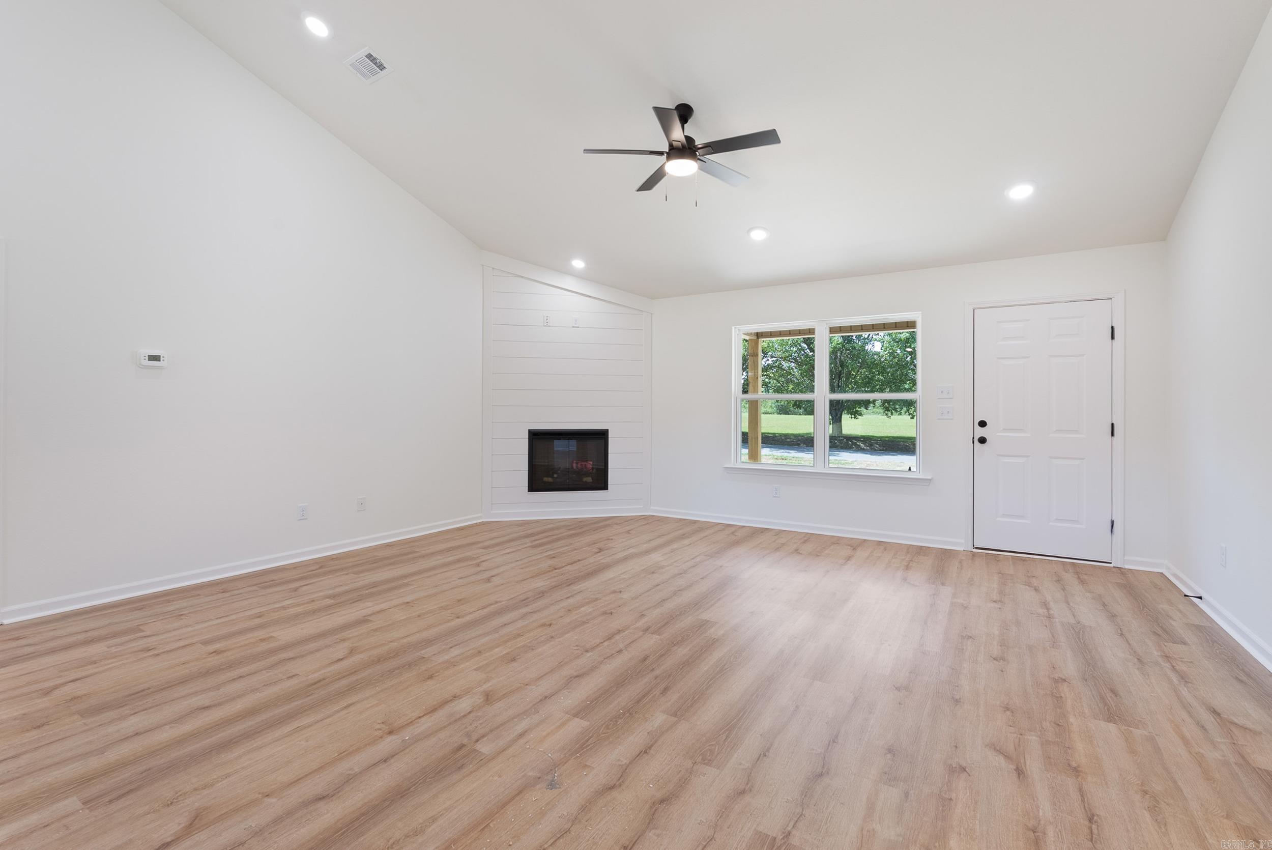 261 Markham St  Ward, AR