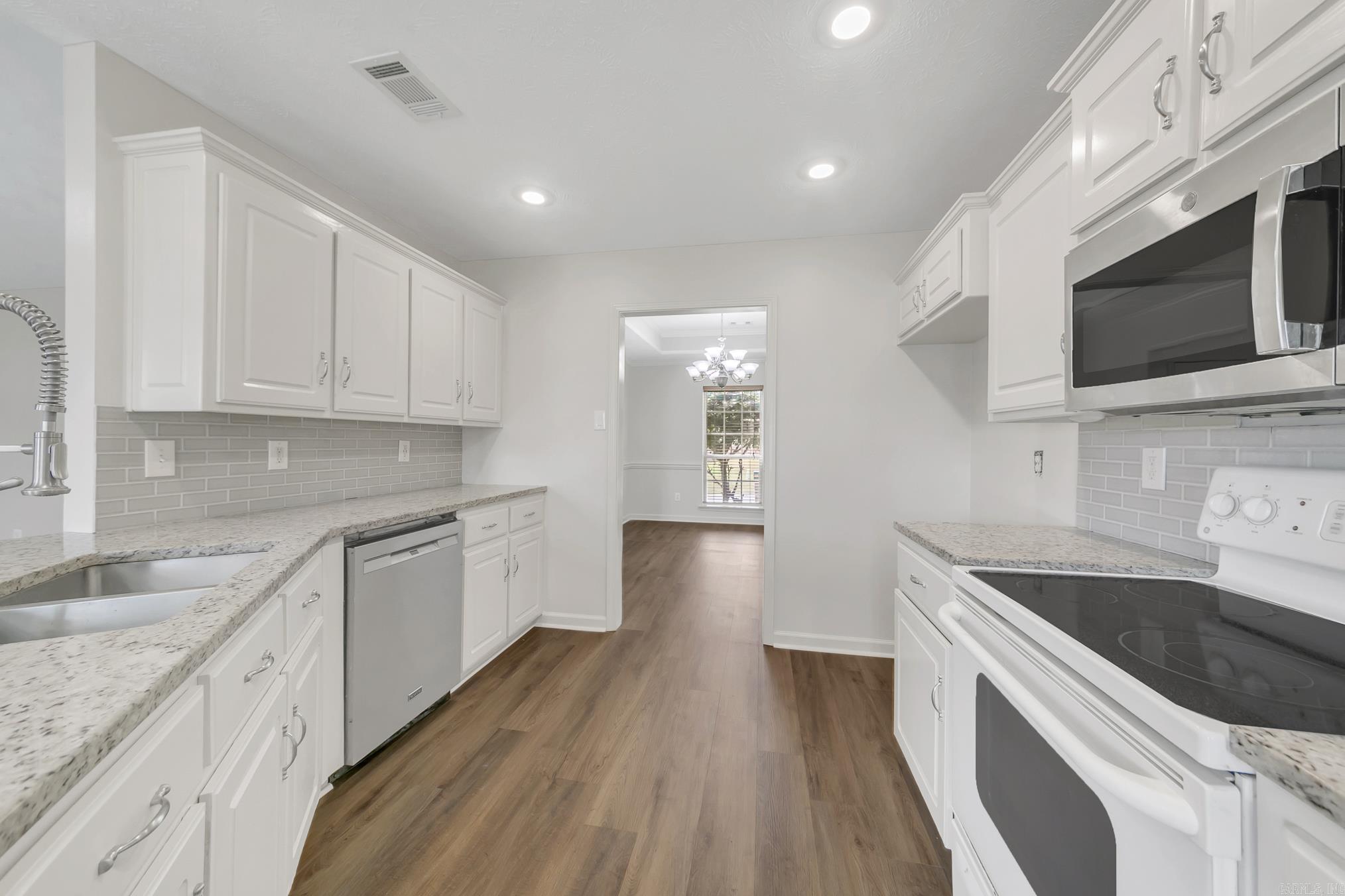 13 Emily  Cabot, AR