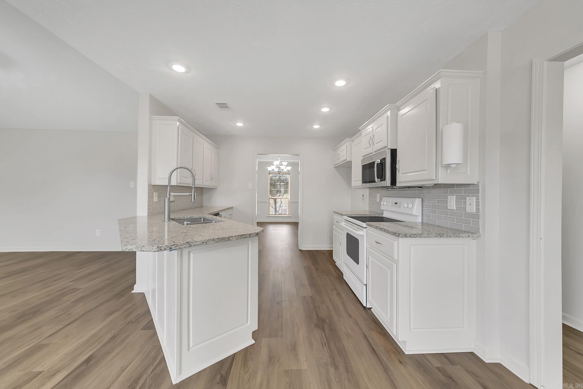 13 Emily  Cabot, AR