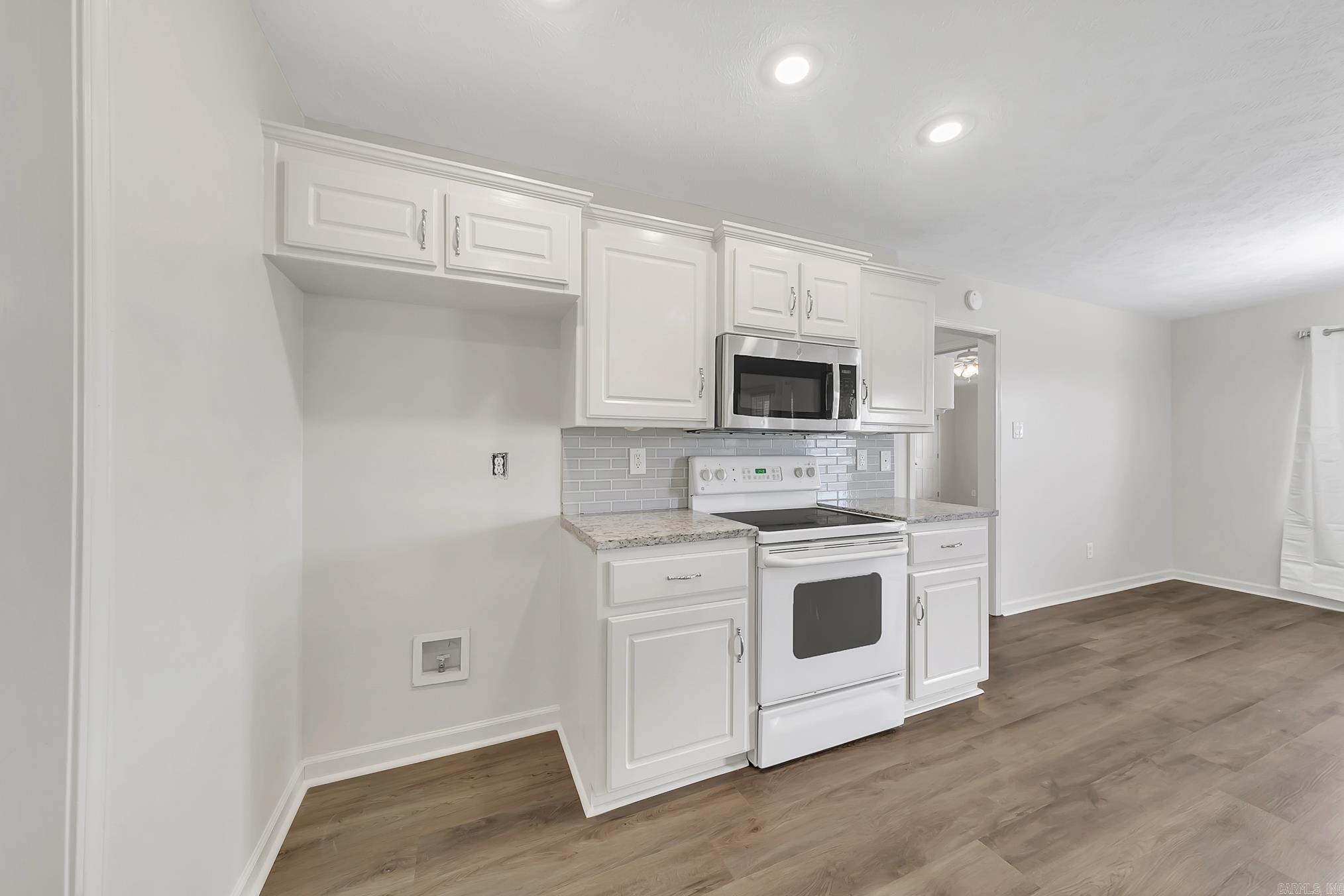 13 Emily  Cabot, AR