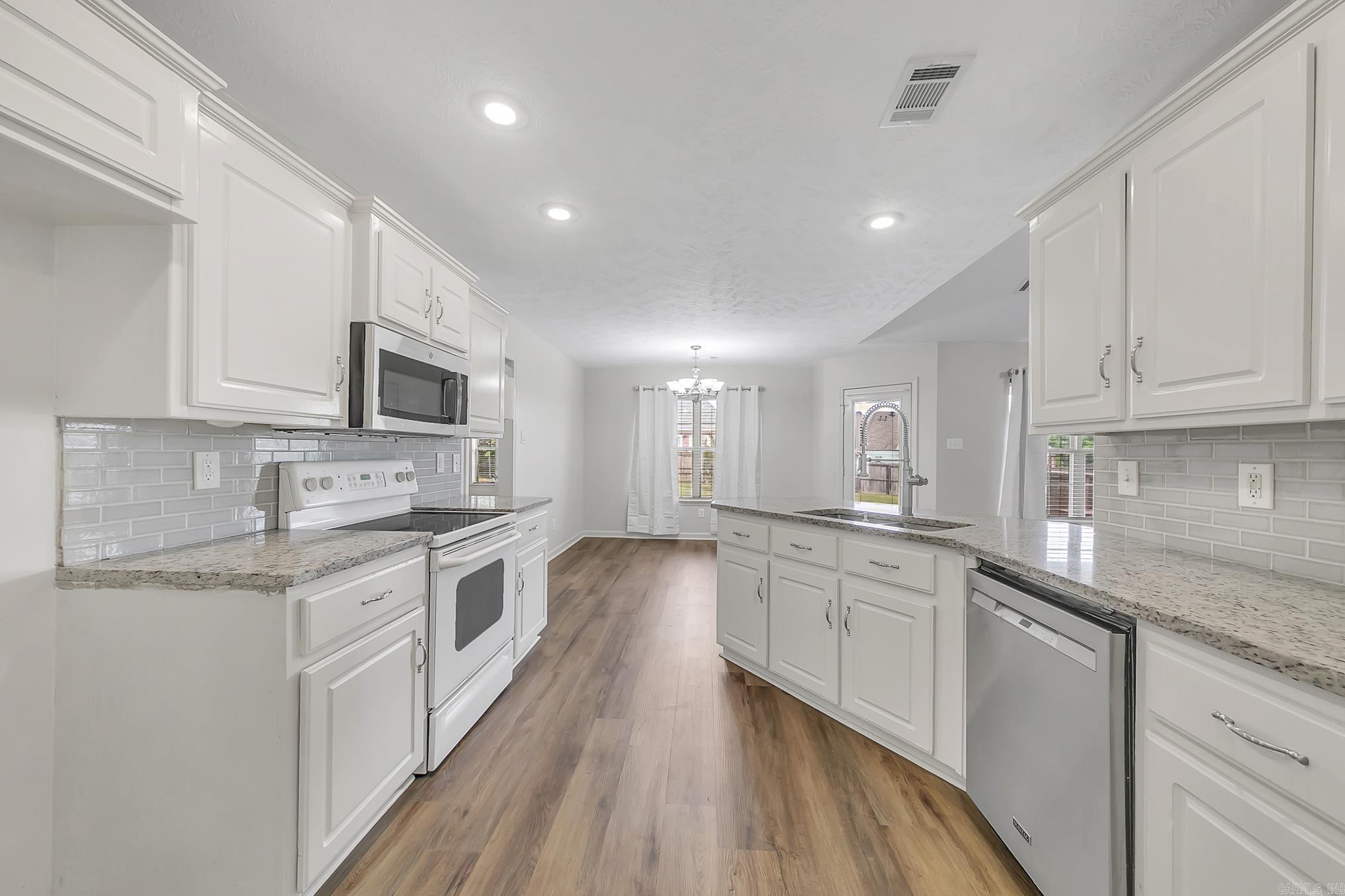13 Emily  Cabot, AR