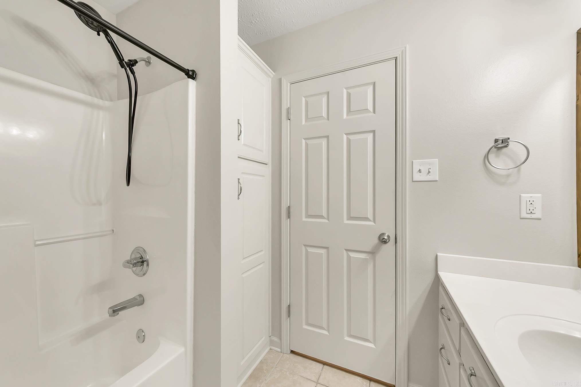 13 Emily  Cabot, AR
