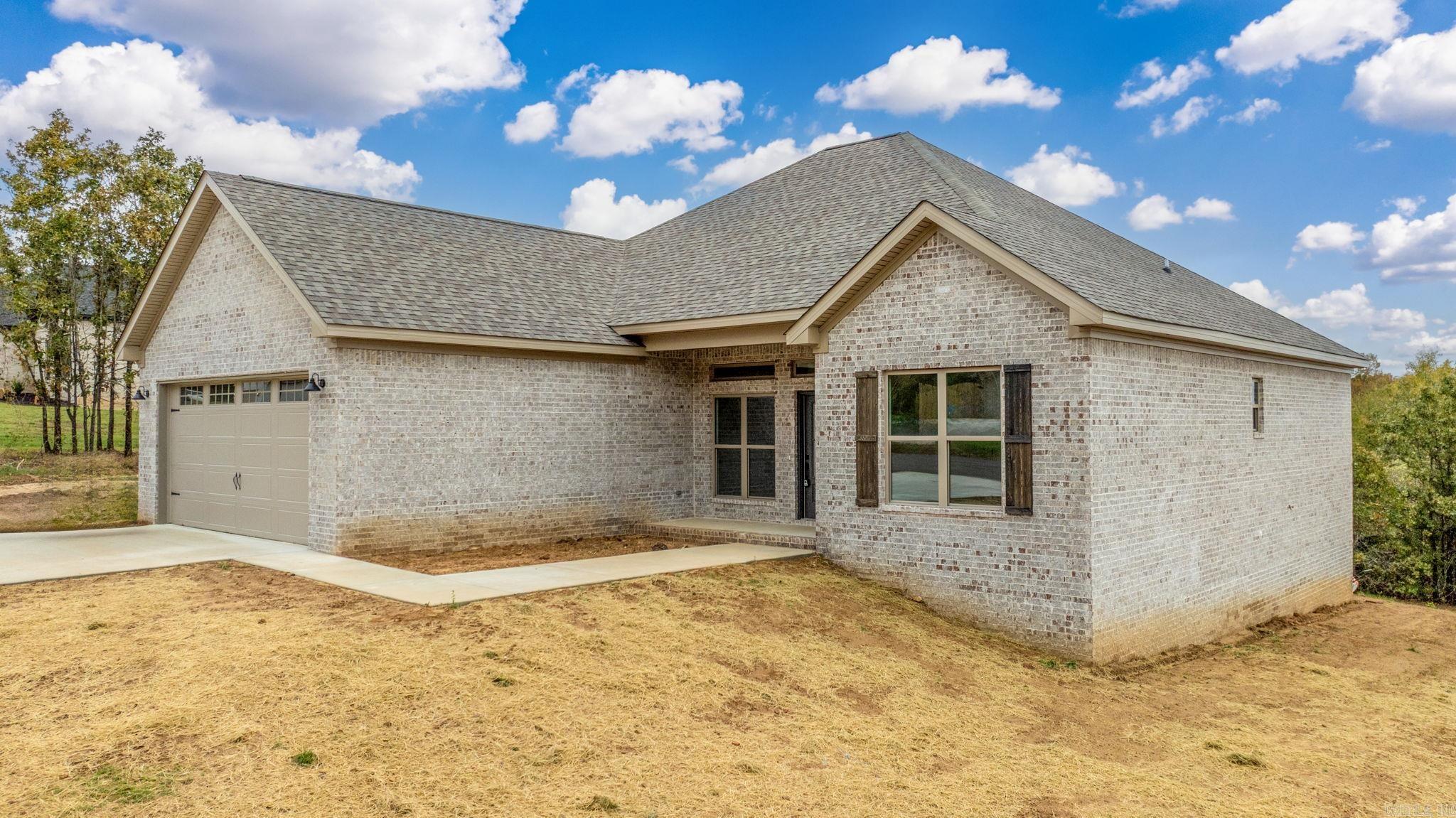 69 Summer Sky Drive  Greenbrier, AR