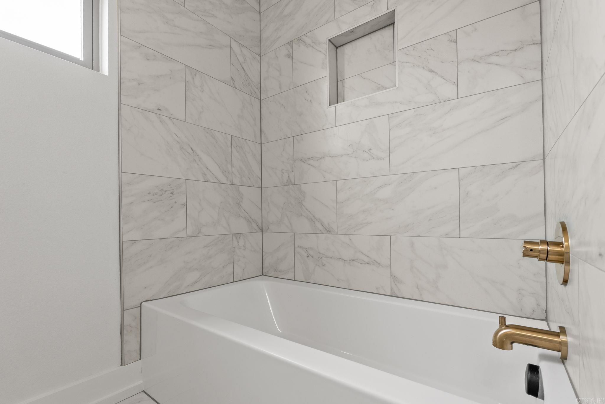 69 Summer Sky Drive  Greenbrier, AR